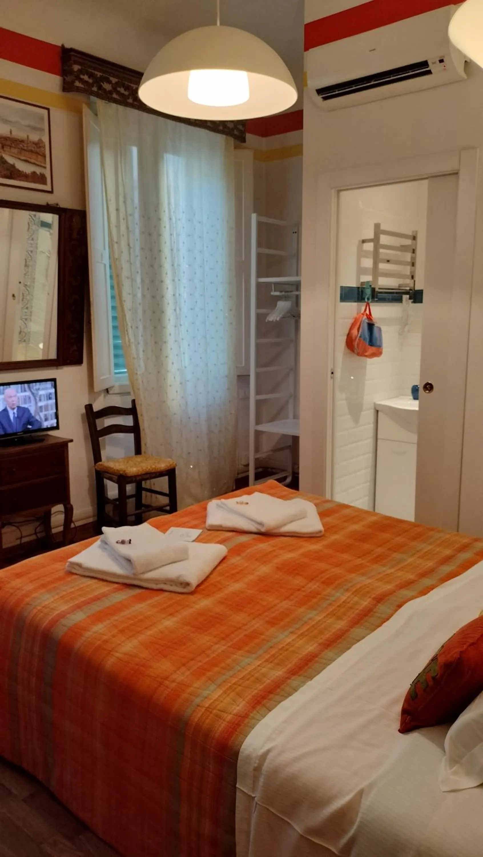 Bed in BB Tre Gigli Firenze stazione, via Palazzuolo 55