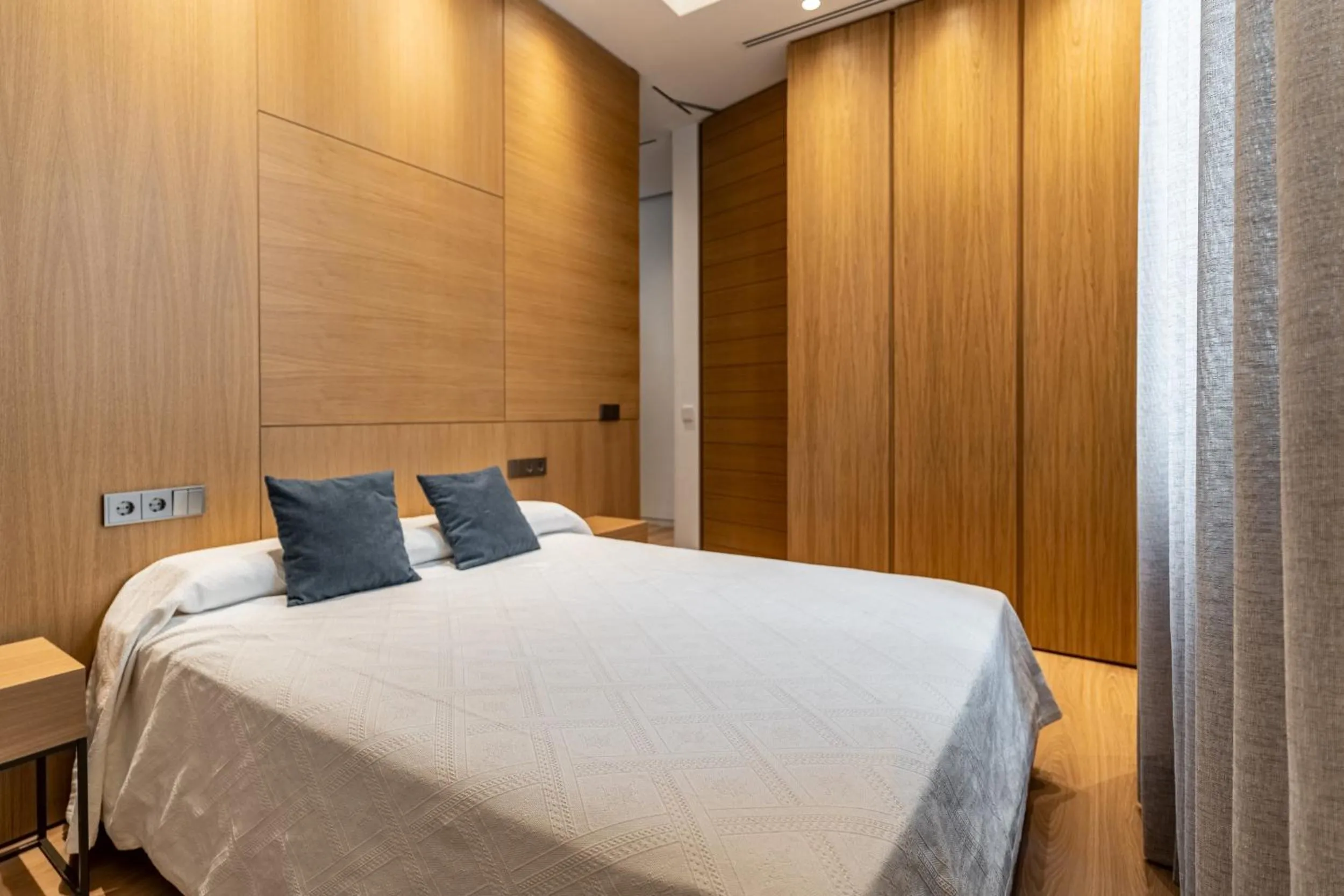 Bed in Tendillas Plaza