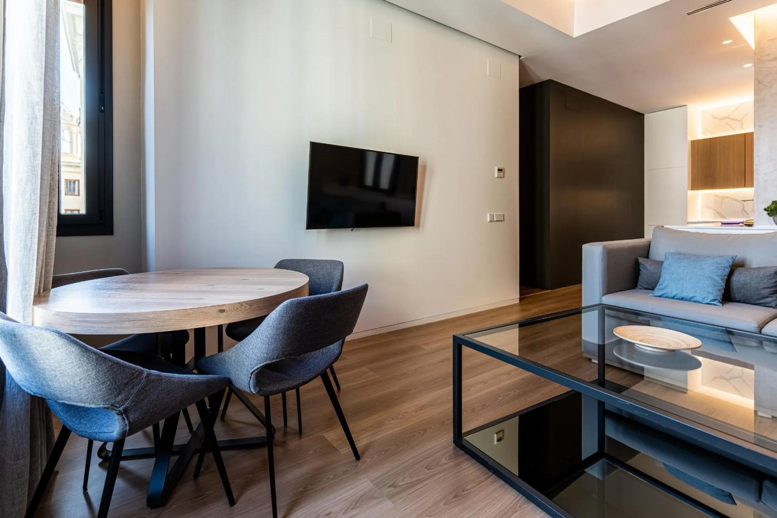 Communal lounge/ TV room in Tendillas Plaza