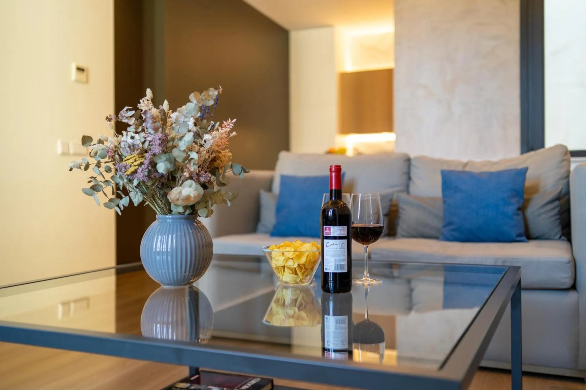 Living room in Tendillas Plaza