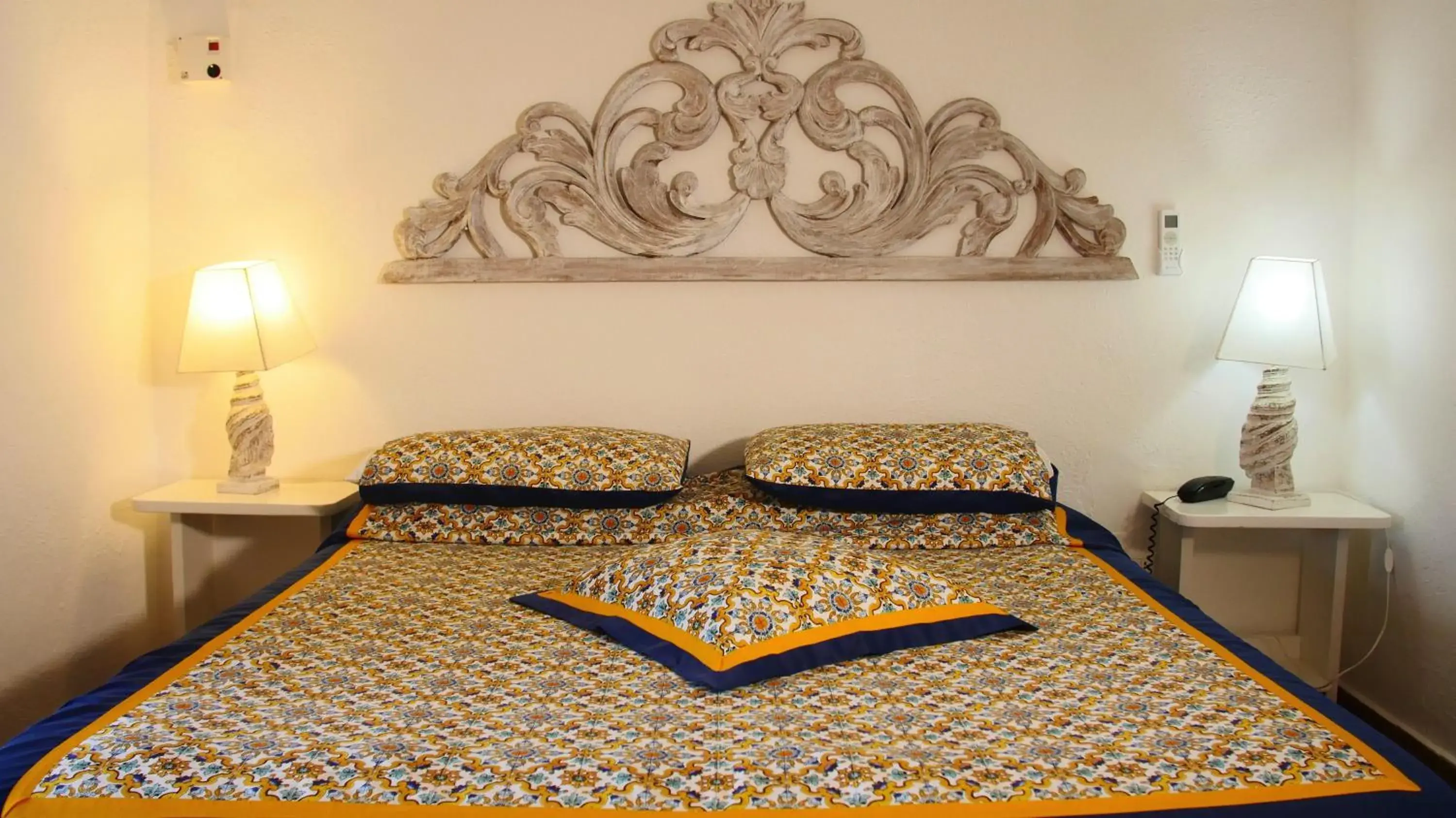 Bed in Hotel La Piazza