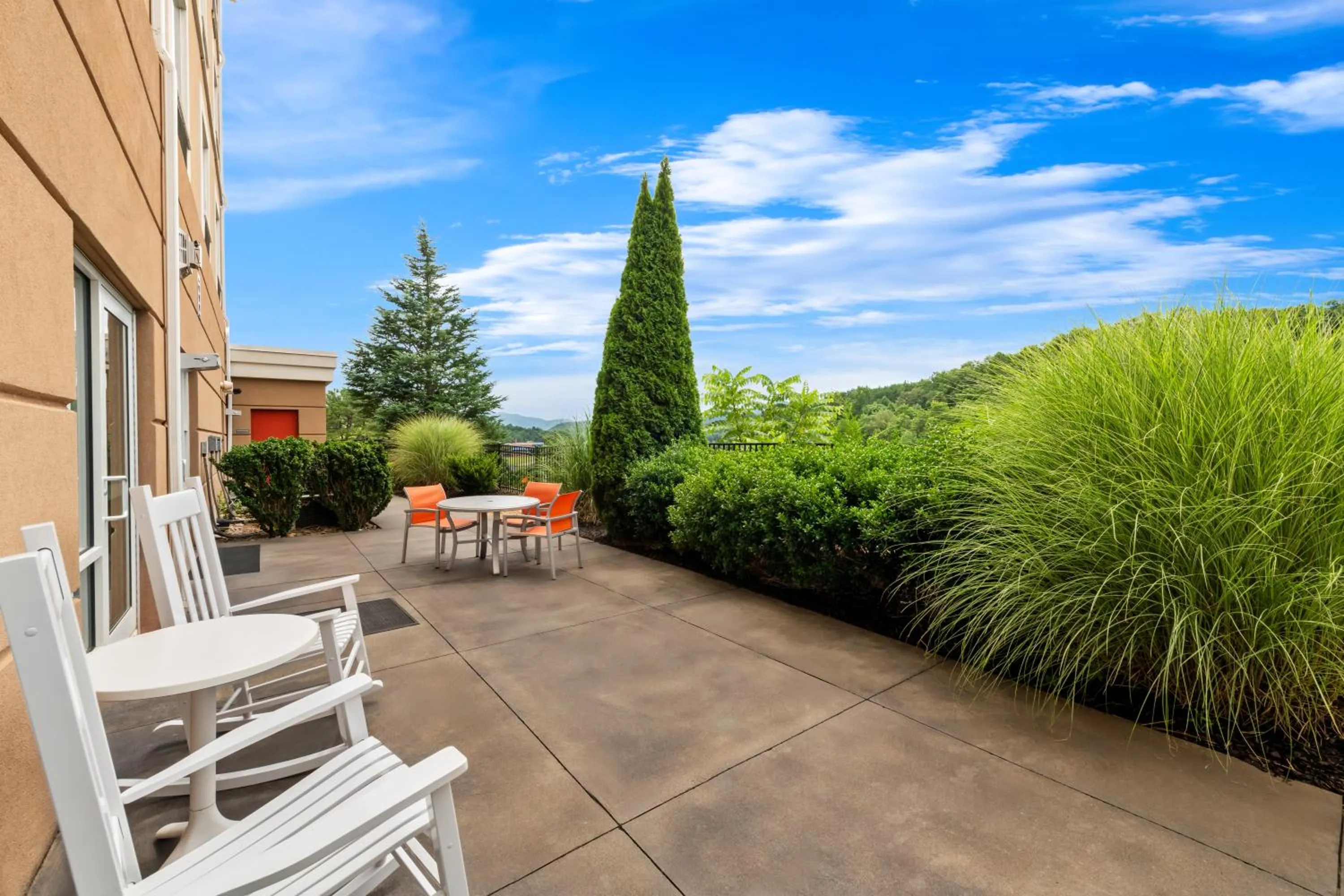 Patio in Comfort Inn Sylva - Cullowhee