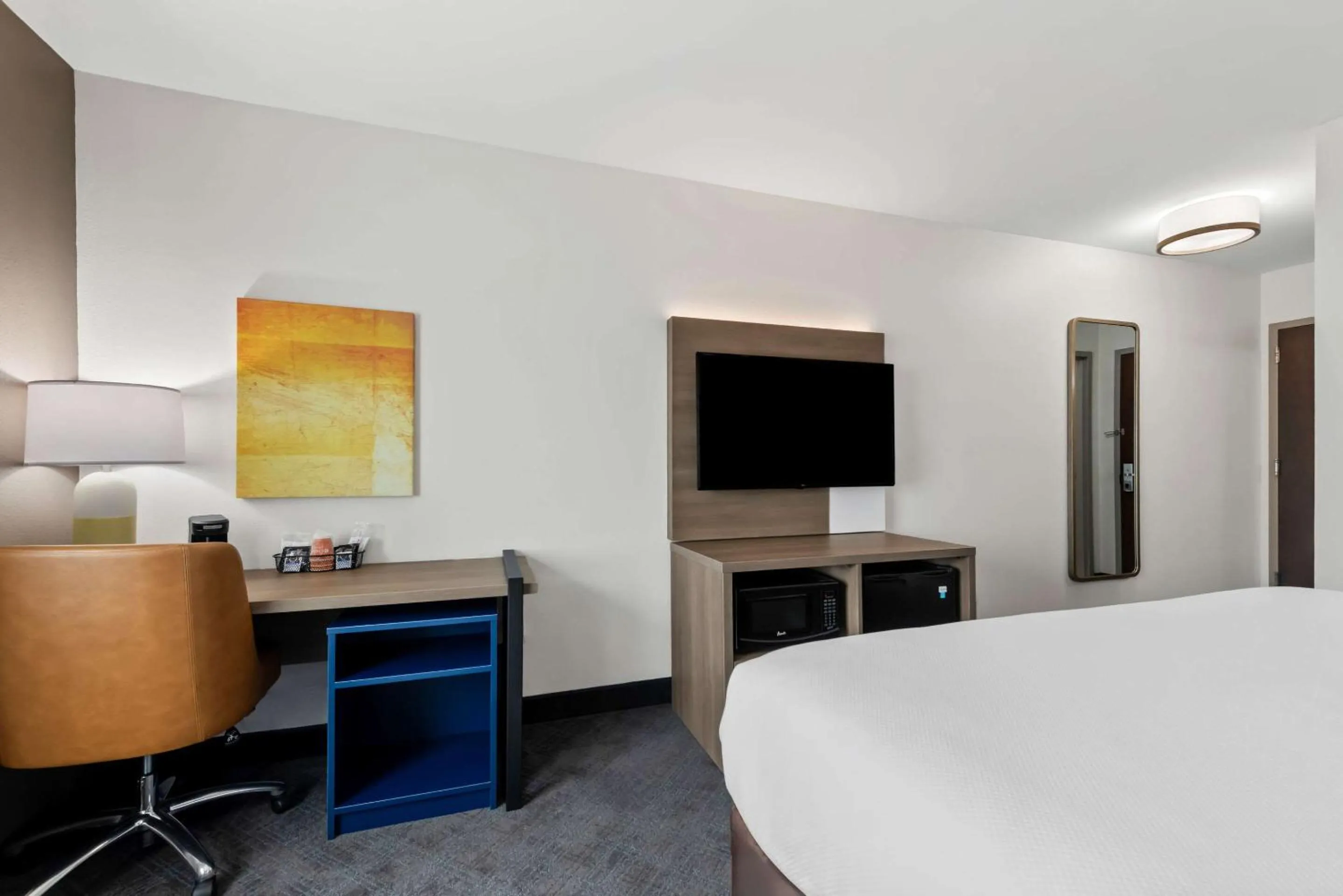 Bedroom, Bed in Comfort Inn Sylva - Cullowhee