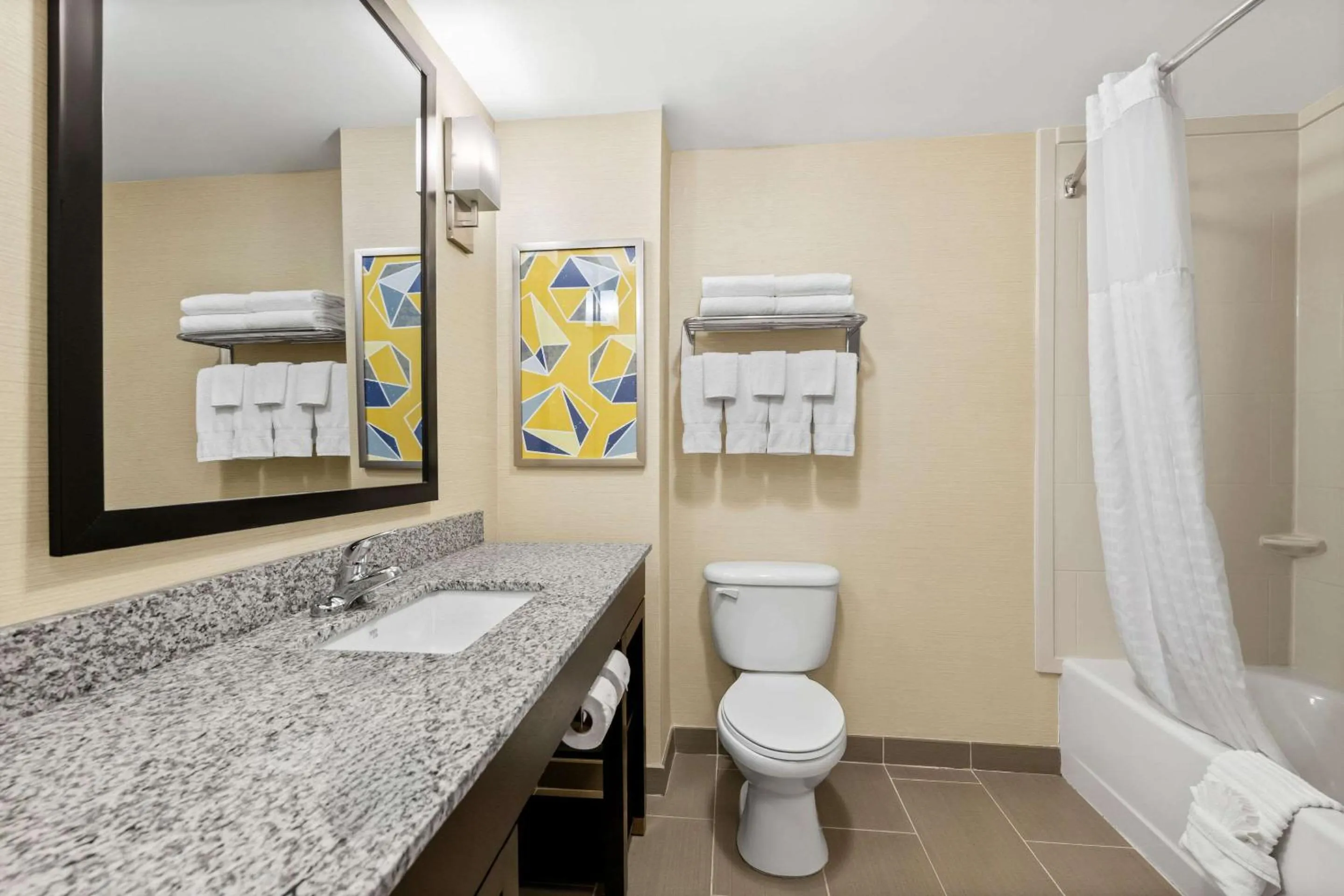 Bedroom in Comfort Inn Sylva - Cullowhee