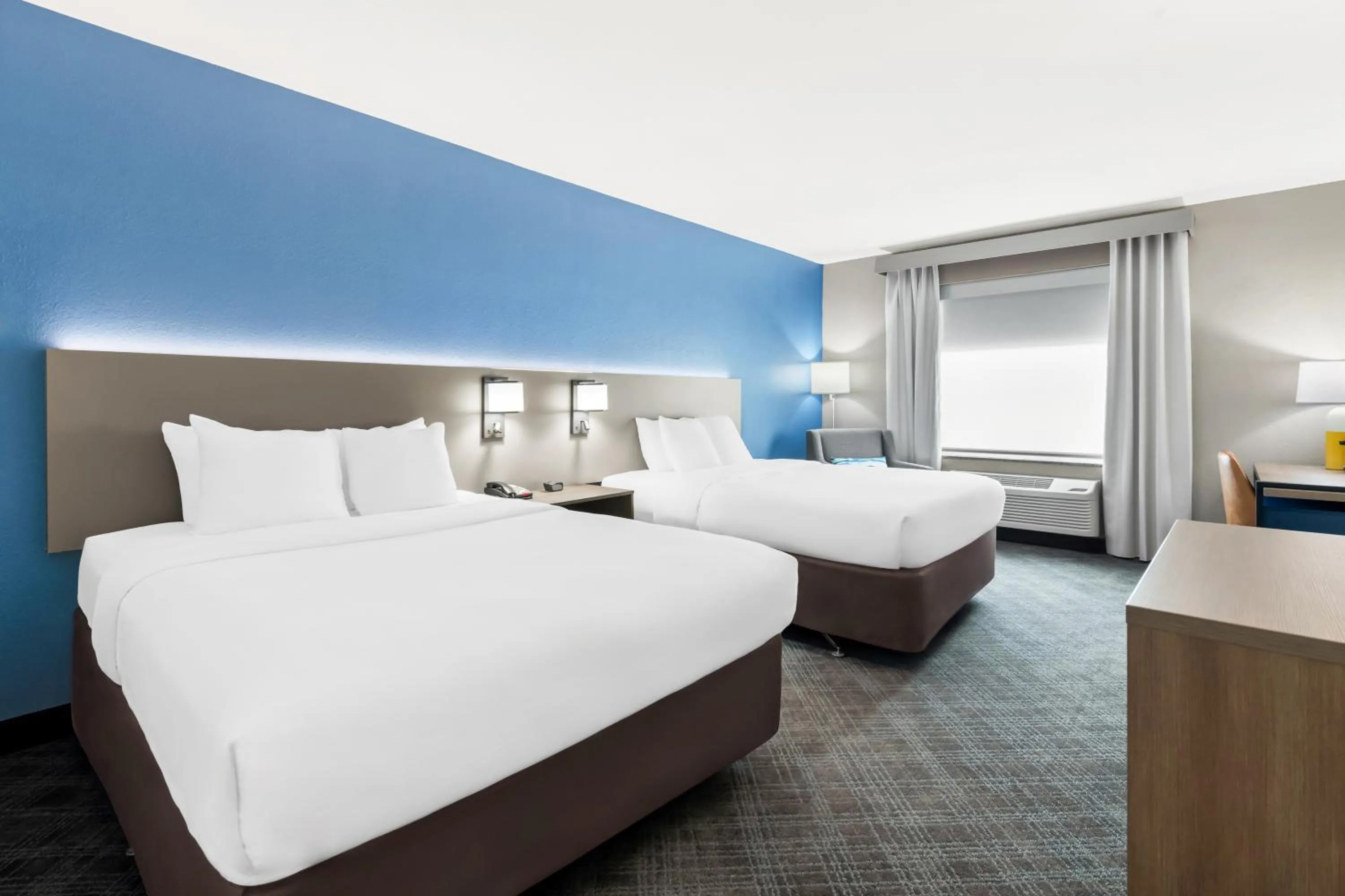 Photo of the whole room, Bed in Comfort Inn Sylva - Cullowhee