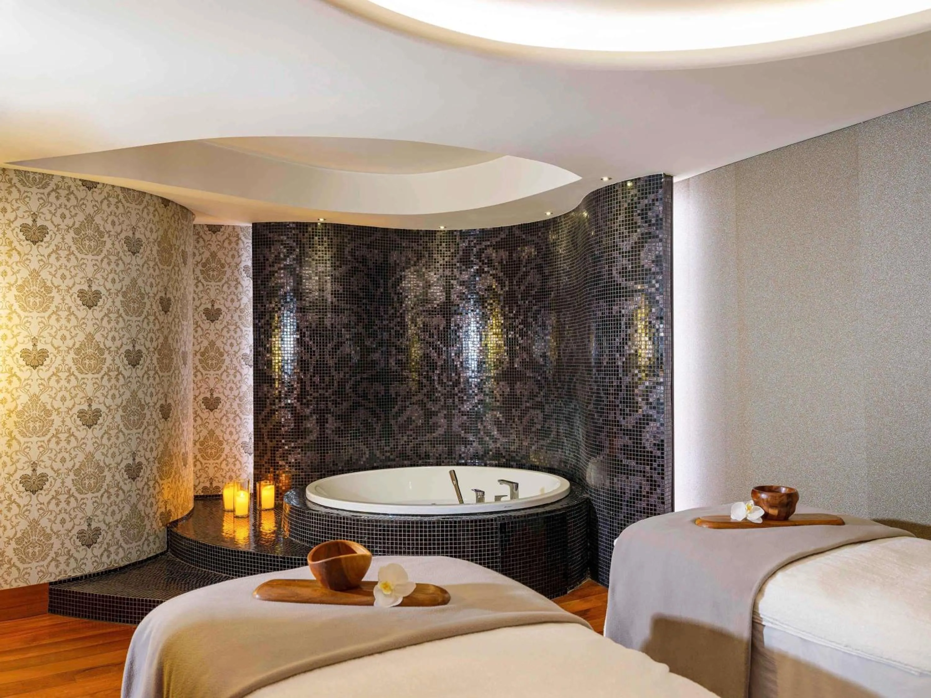 Spa and wellness centre/facilities, Bed in Swissotel Buyuk Efes Izmir