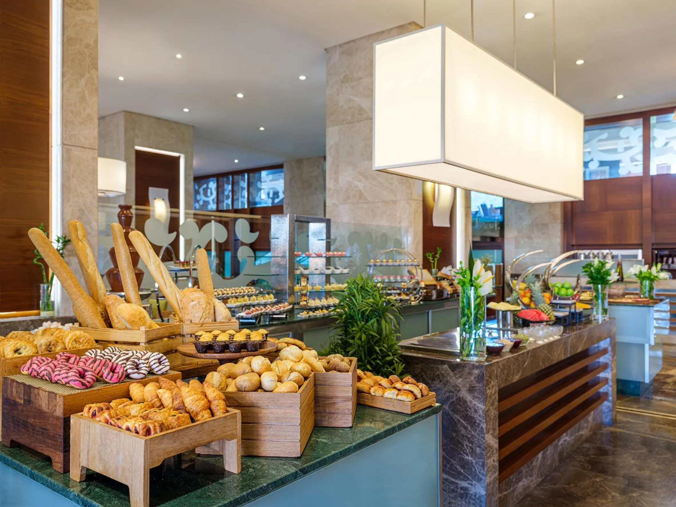 Restaurant/places to eat in Swissotel Buyuk Efes Izmir