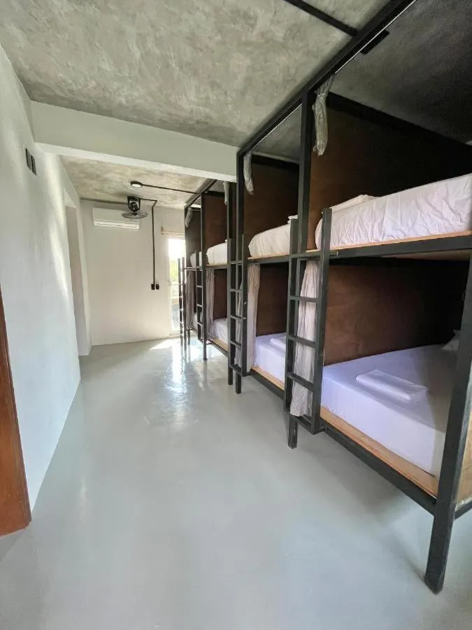 Bedroom, Bed in Straw Hat Surf Hostel & Bar