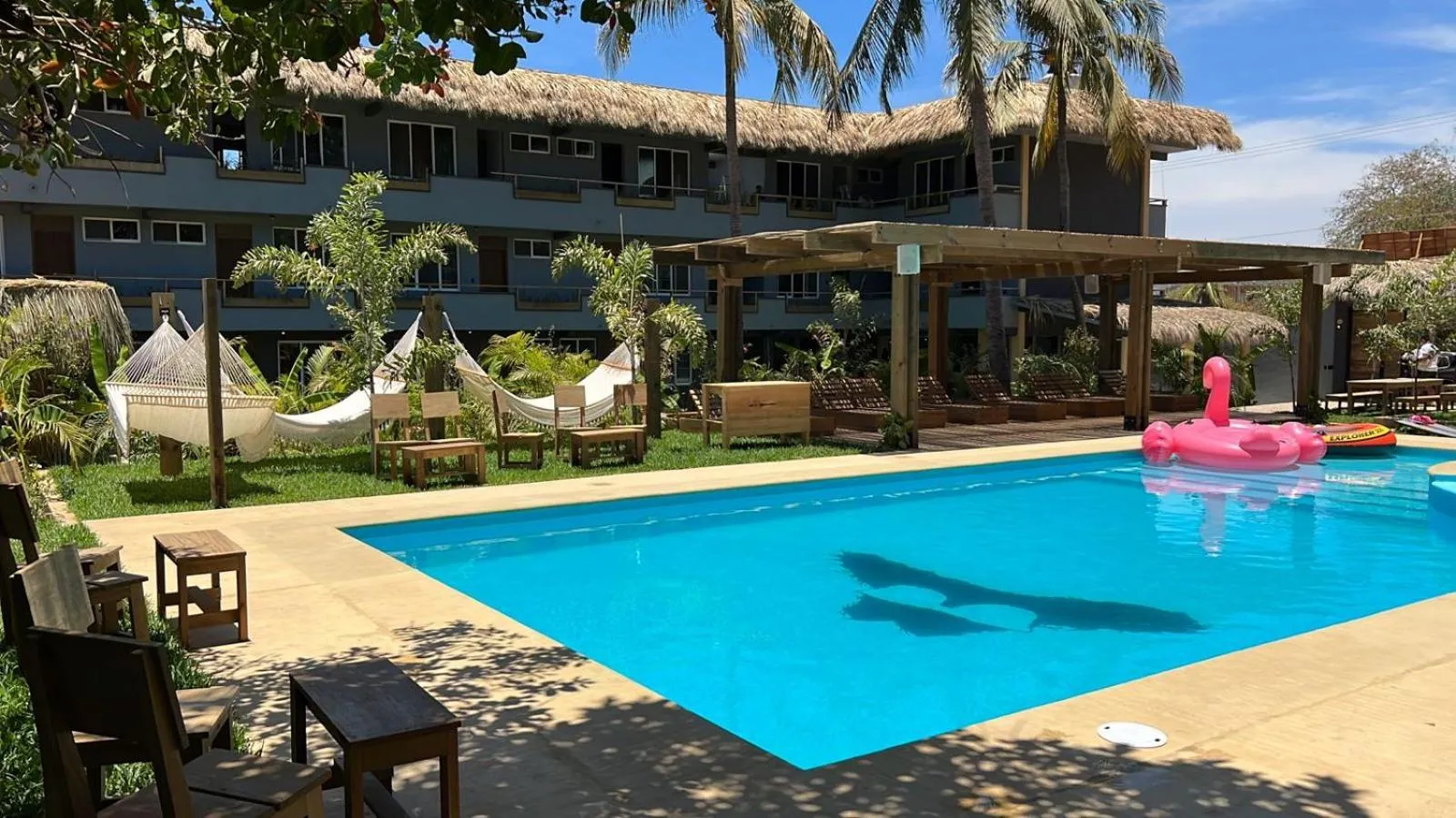 Property building in Straw Hat Surf Hostel & Bar