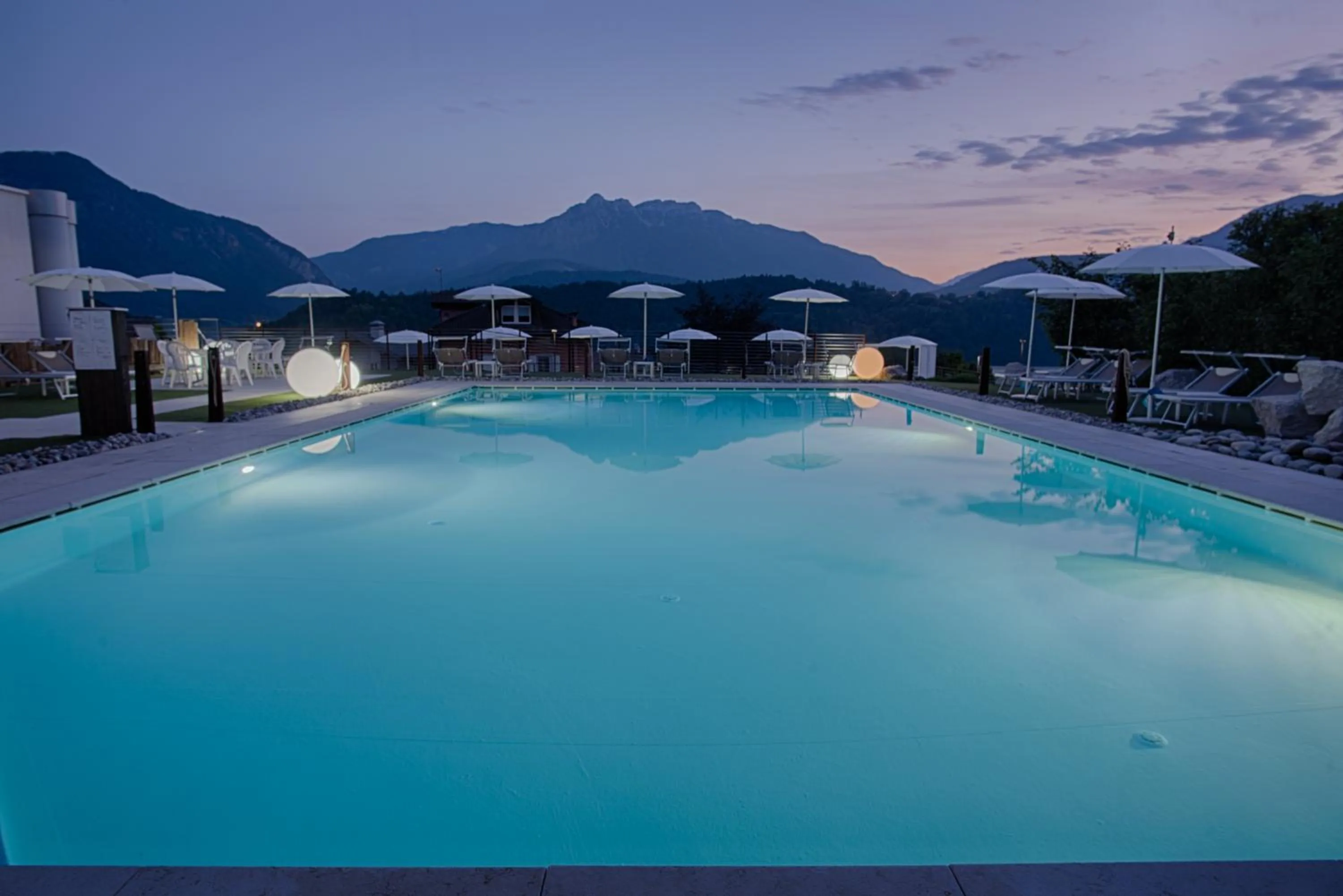 Swimming pool in Bellavista Relax Hotel