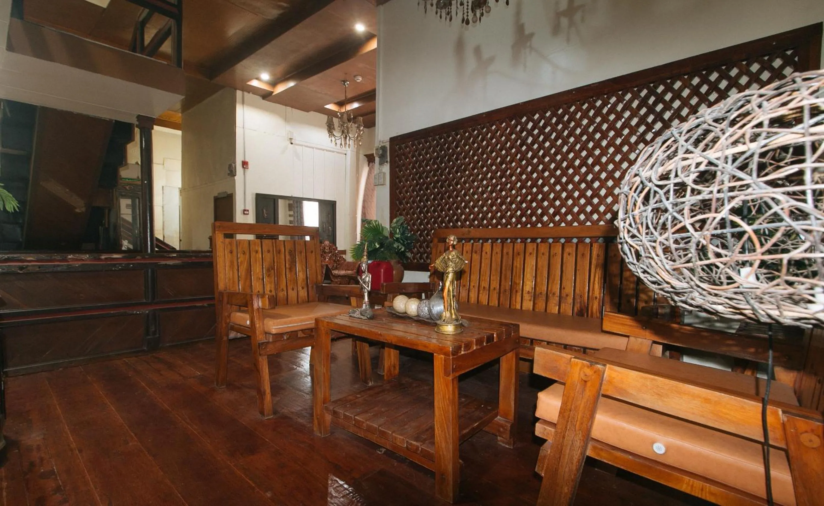 Seating area in RedDoorz @ Plaza La Paz Iloilo City