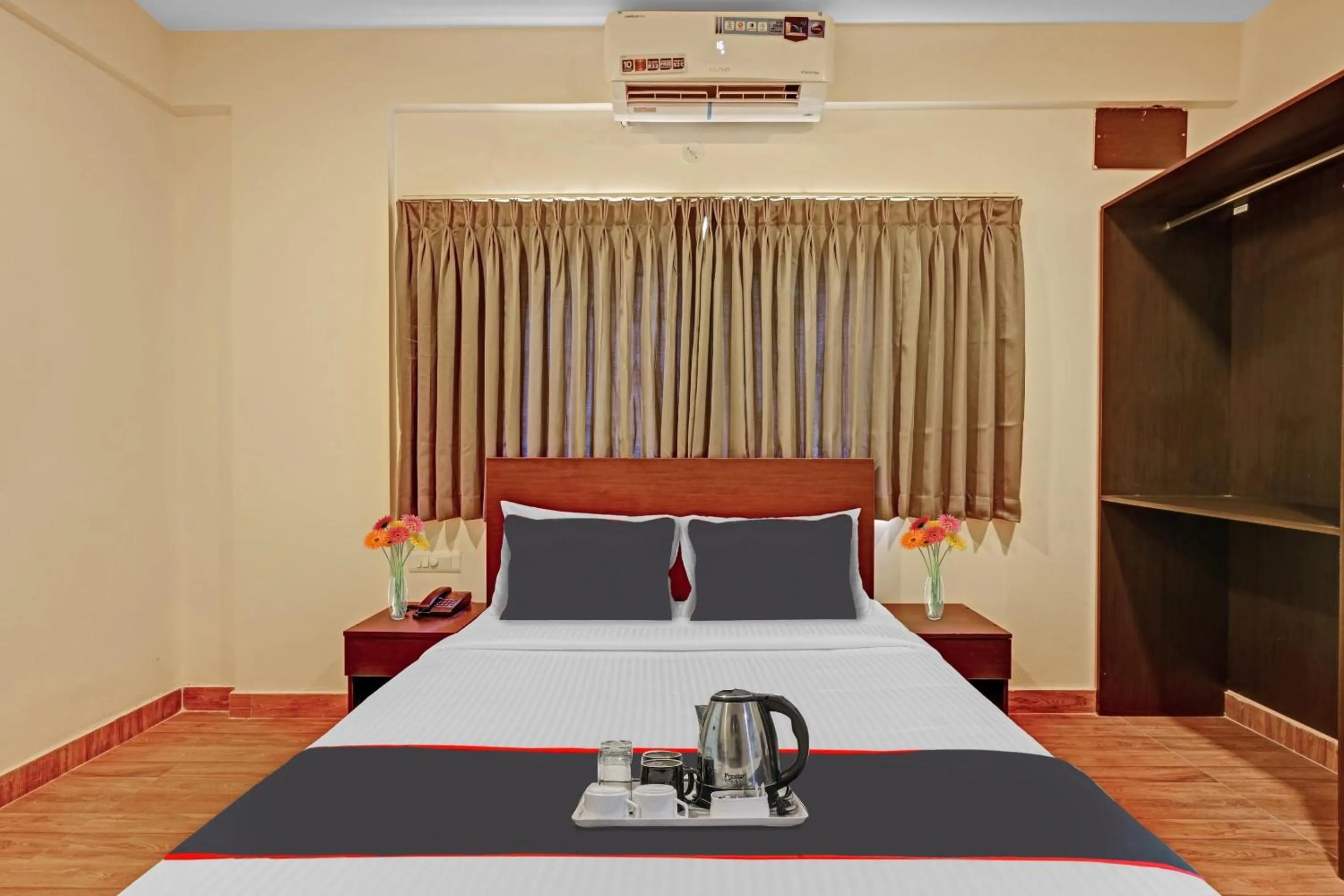 Bedroom, Bed in Hotel O Rithanya Manyata Stay inn