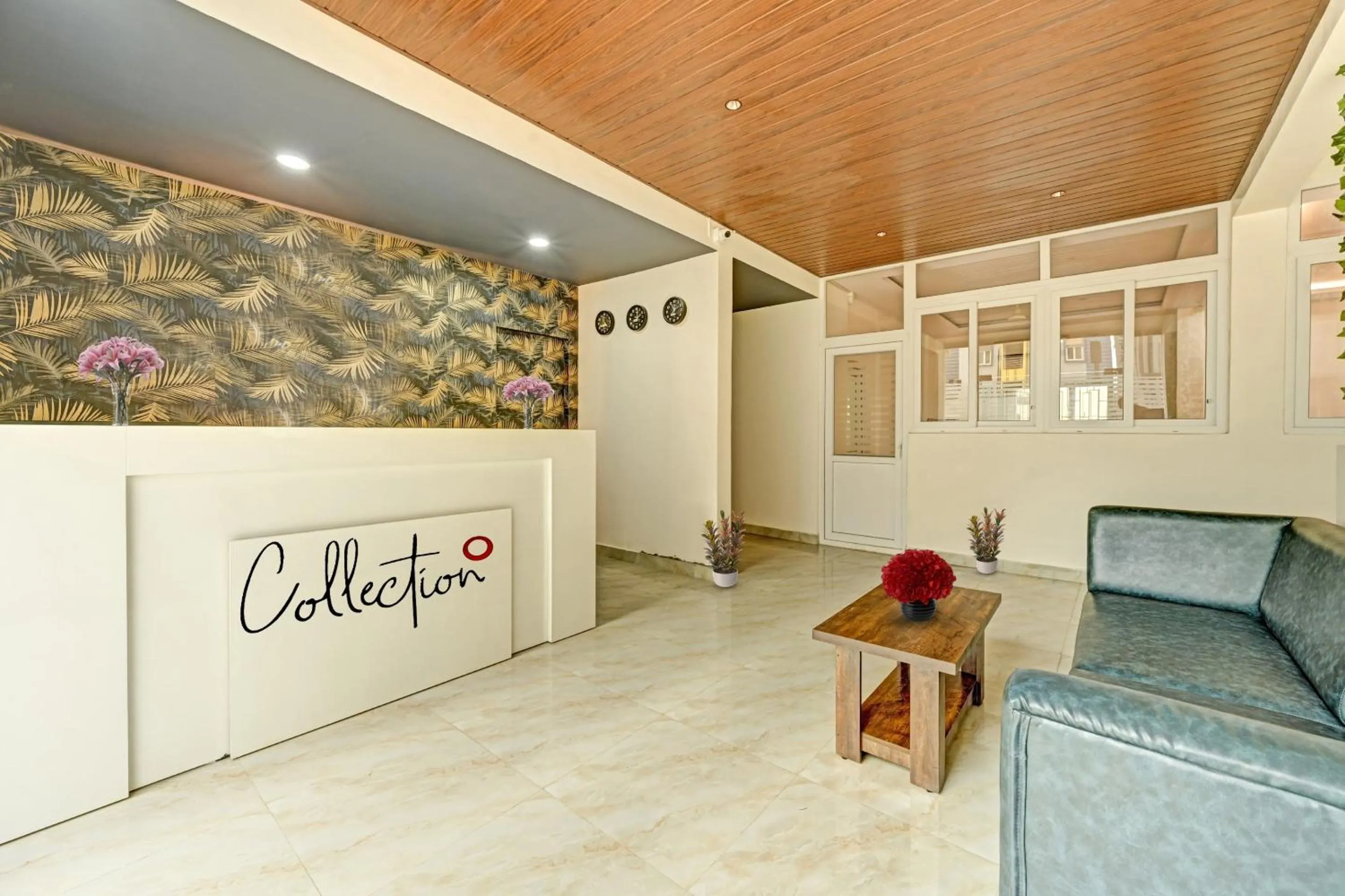 Lobby or reception in Super Hotel O Manyata Stay Inn