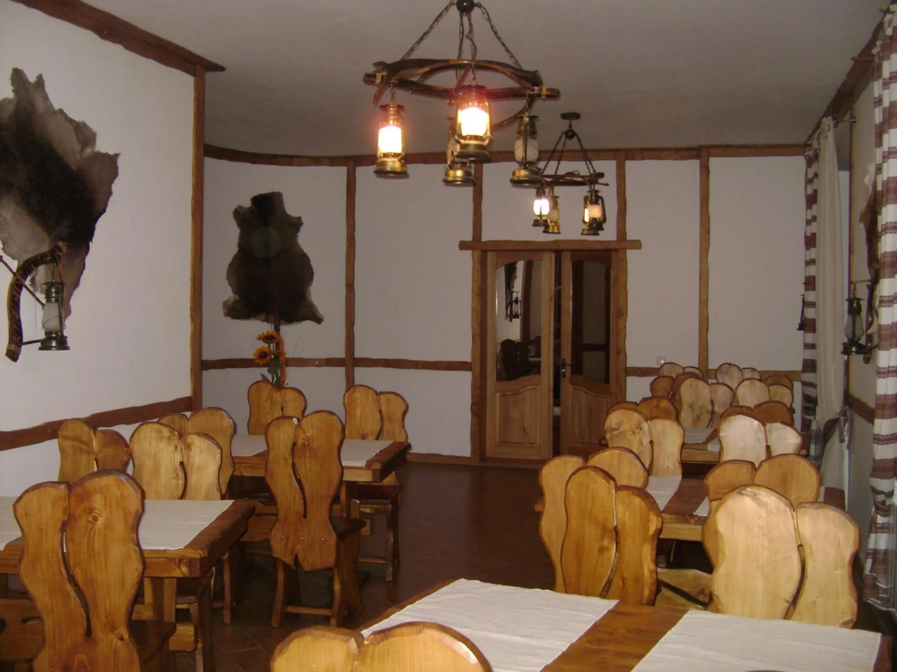 Restaurant/places to eat in Glanz