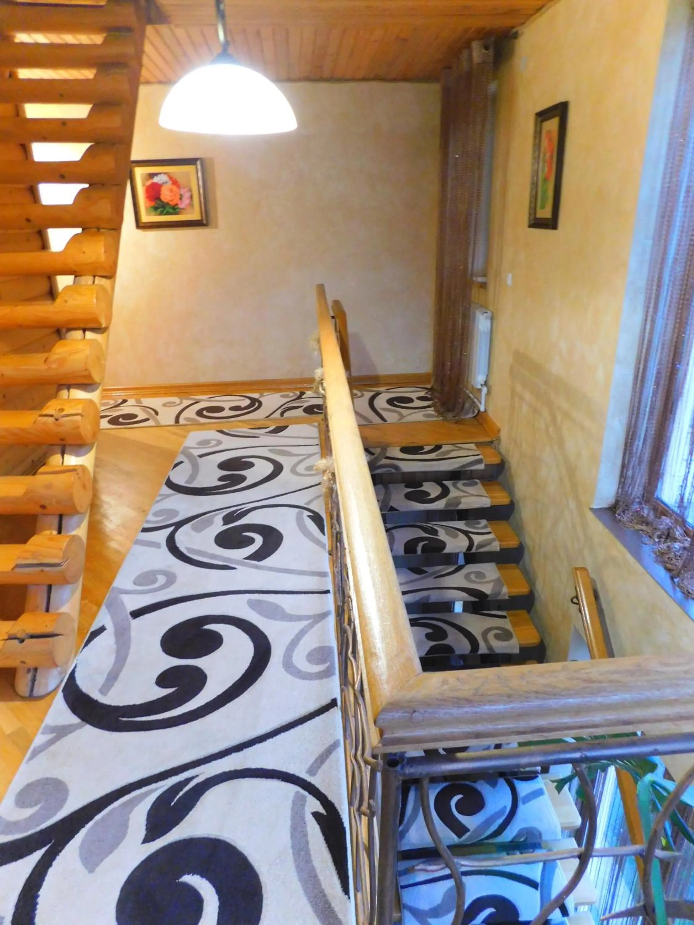 Property building, Bed in Glanz