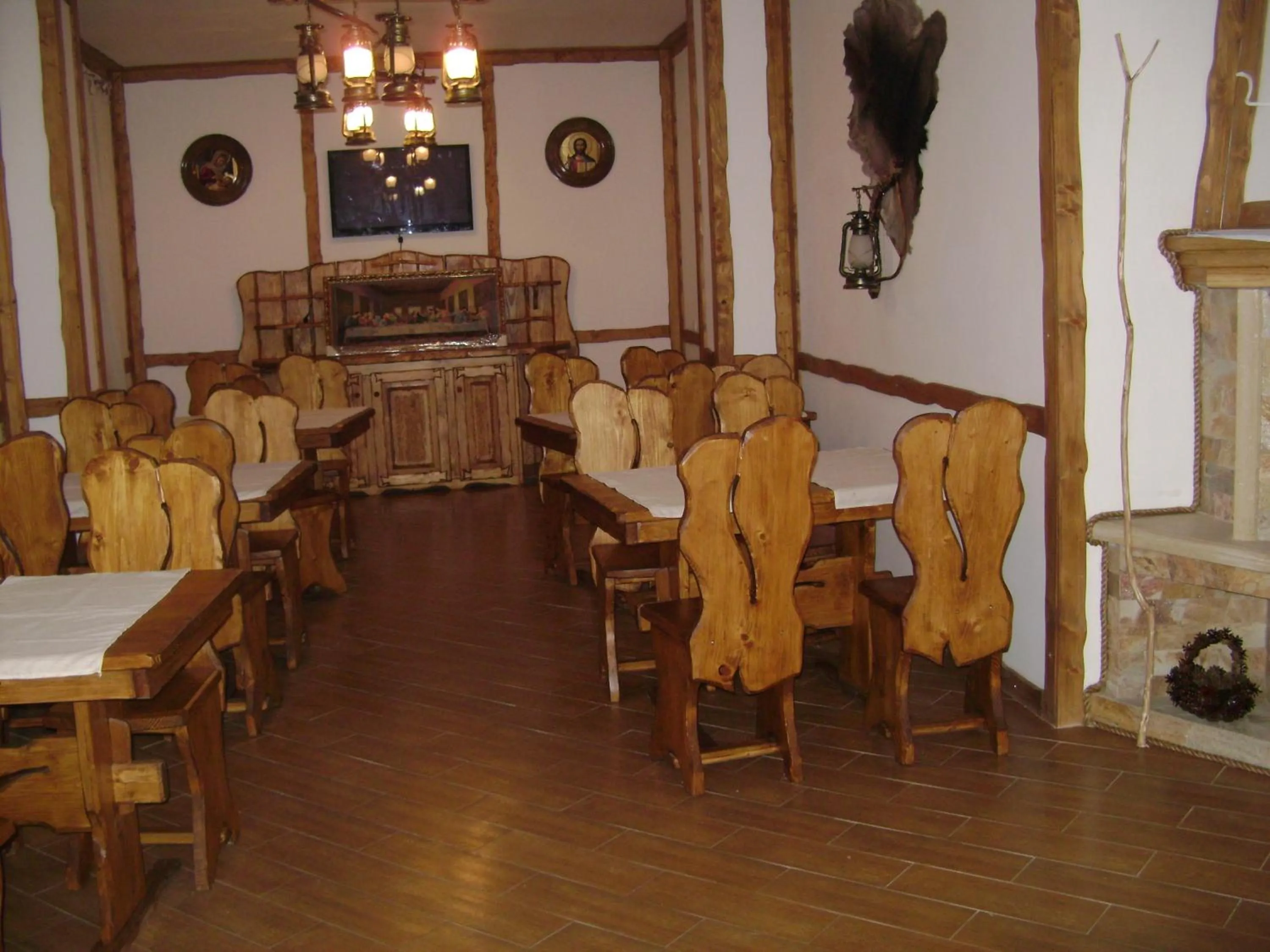 Restaurant/places to eat in Glanz