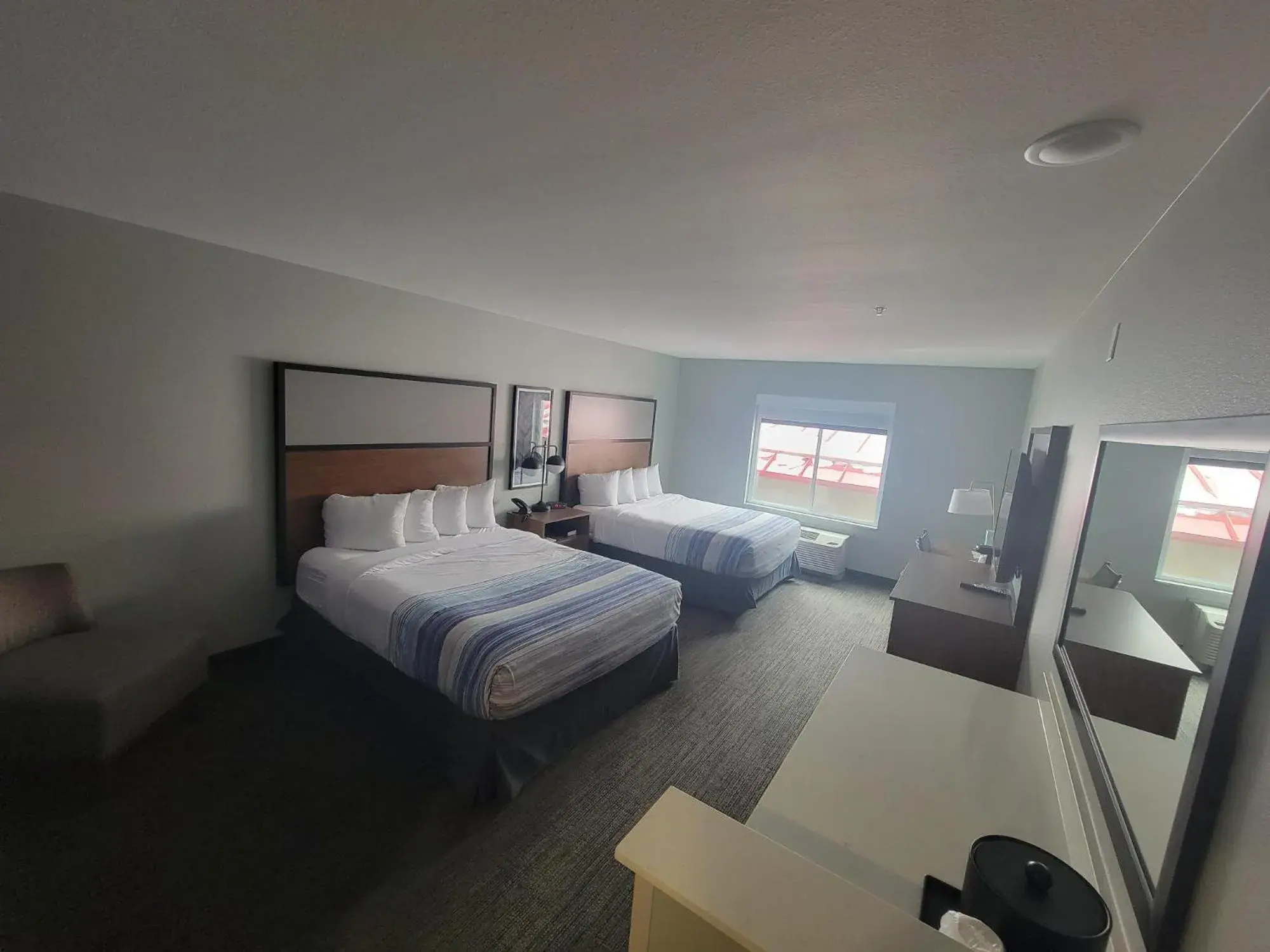 2 Queen Beds, Mobility Accessible Suite, Bathtub w/ Grab Bars, Non-Smoking in AmericInn by Wyndham International Falls 2 Queen Beds, Mobility Accessible Suite, Bathtub w/ Grab Bars, Non-Smoking in AmericInn by Wyndham International Falls