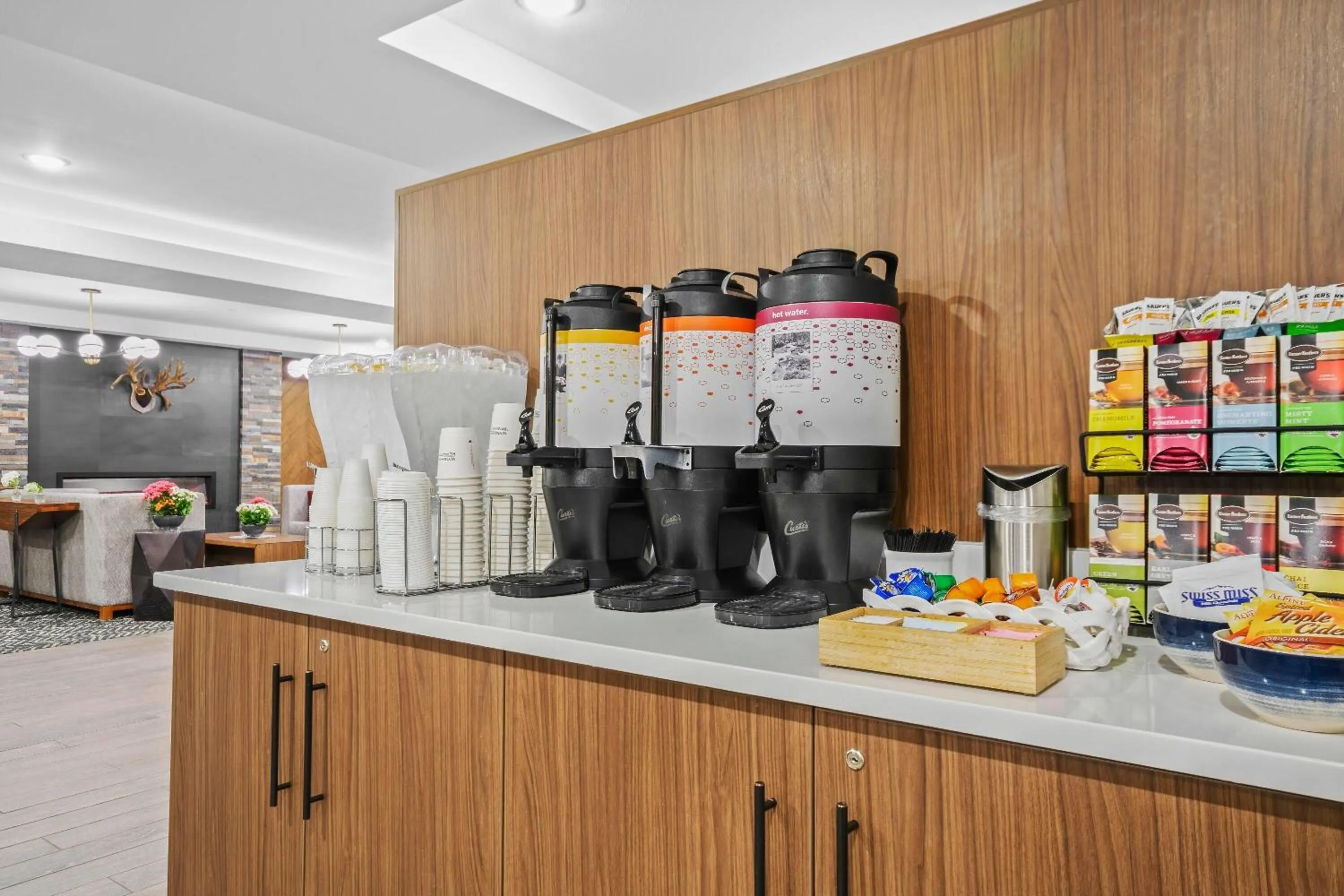 Restaurant/places to eat in AmericInn by Wyndham International Falls