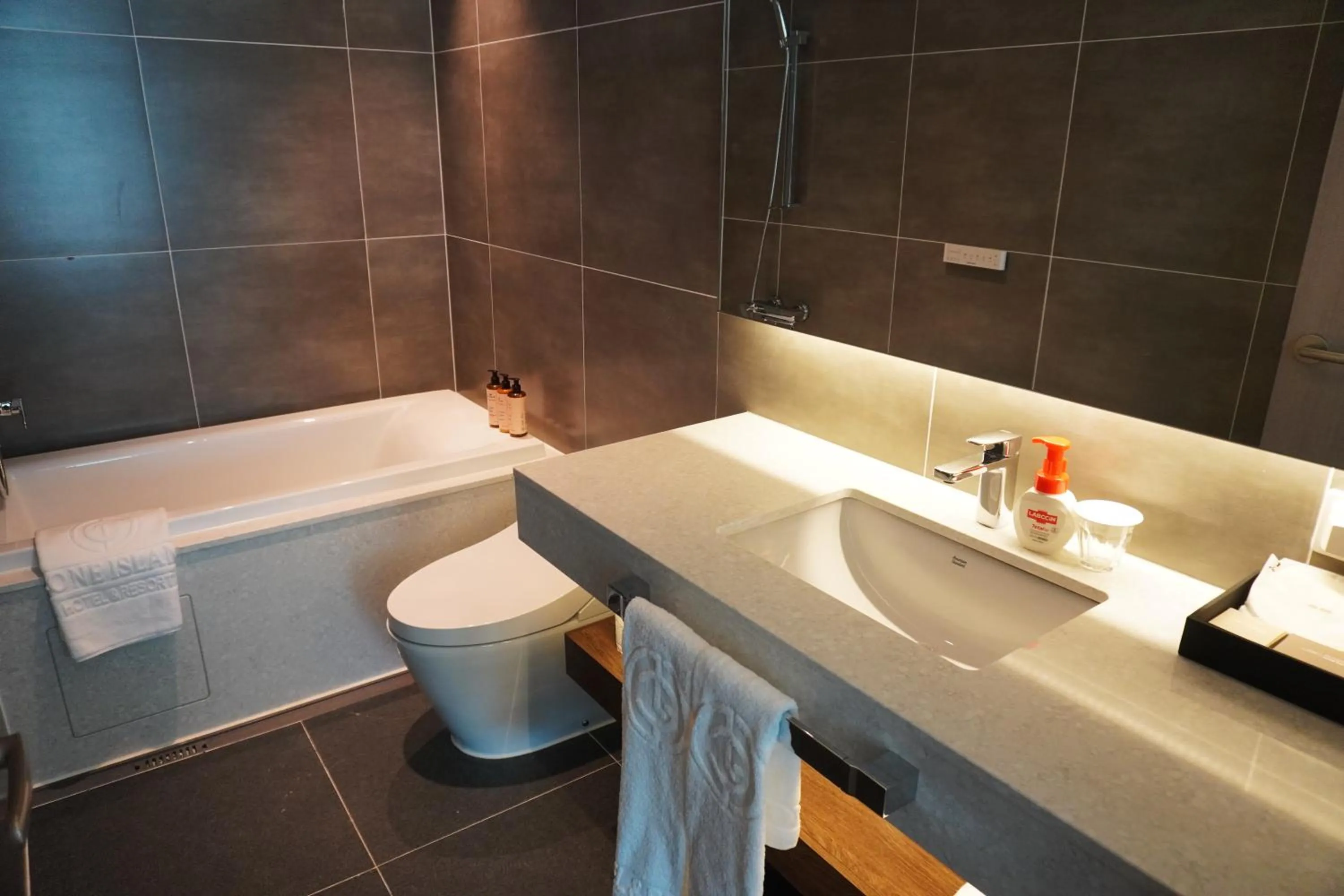 Ramada Plaza by Wyndham Jaeun