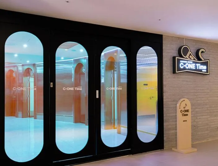 Karaoke in Ramada Plaza by Wyndham Jaeun