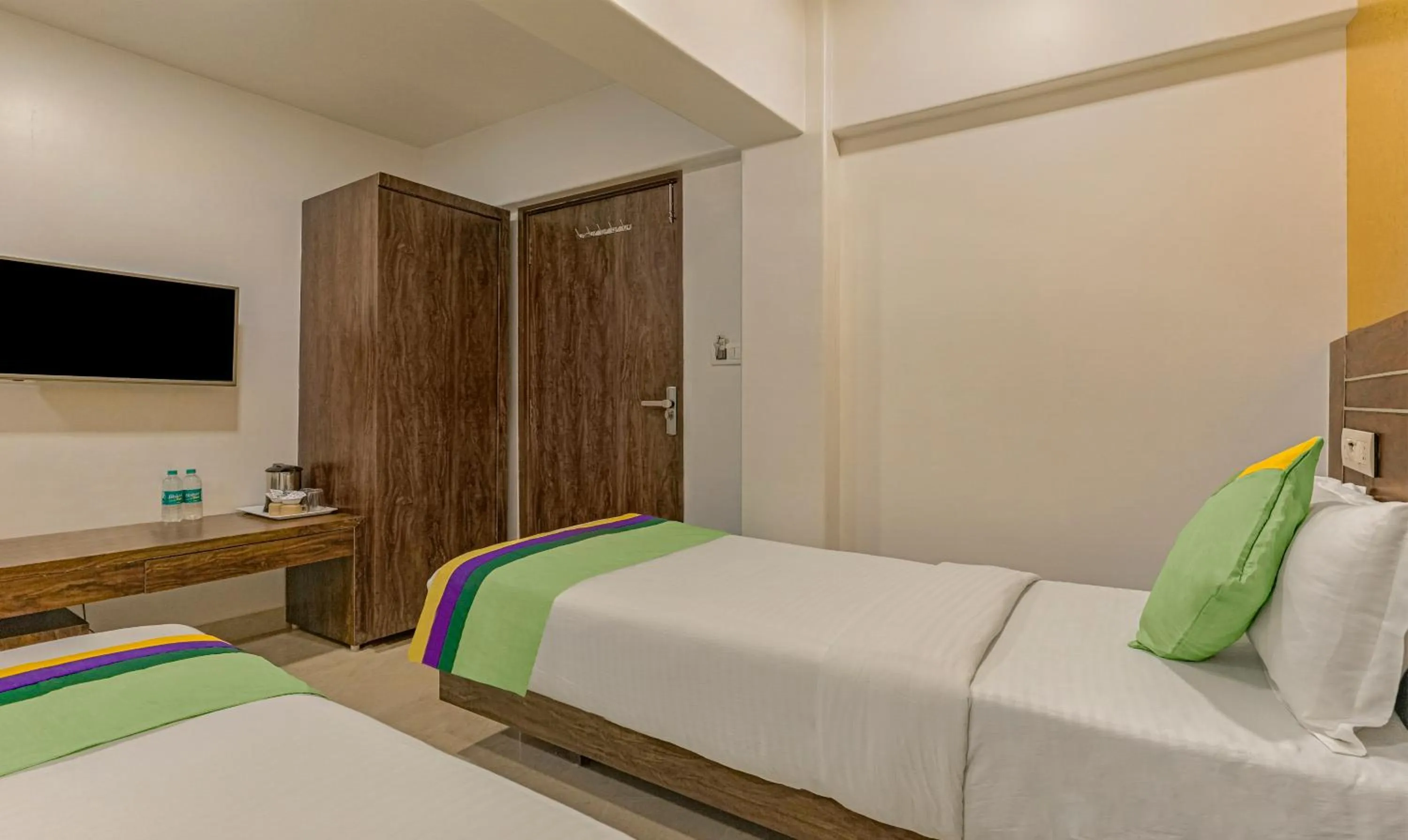 Bedroom, Bed in Treebo Atithi Inn Malad