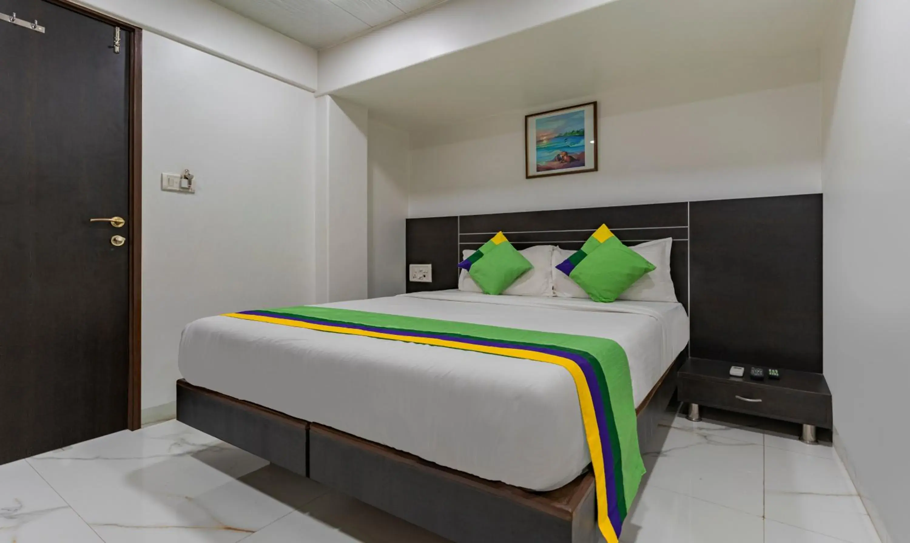 Bedroom, Bed in Treebo Atithi Inn Malad Bedroom, Bed in Treebo Atithi Inn Malad