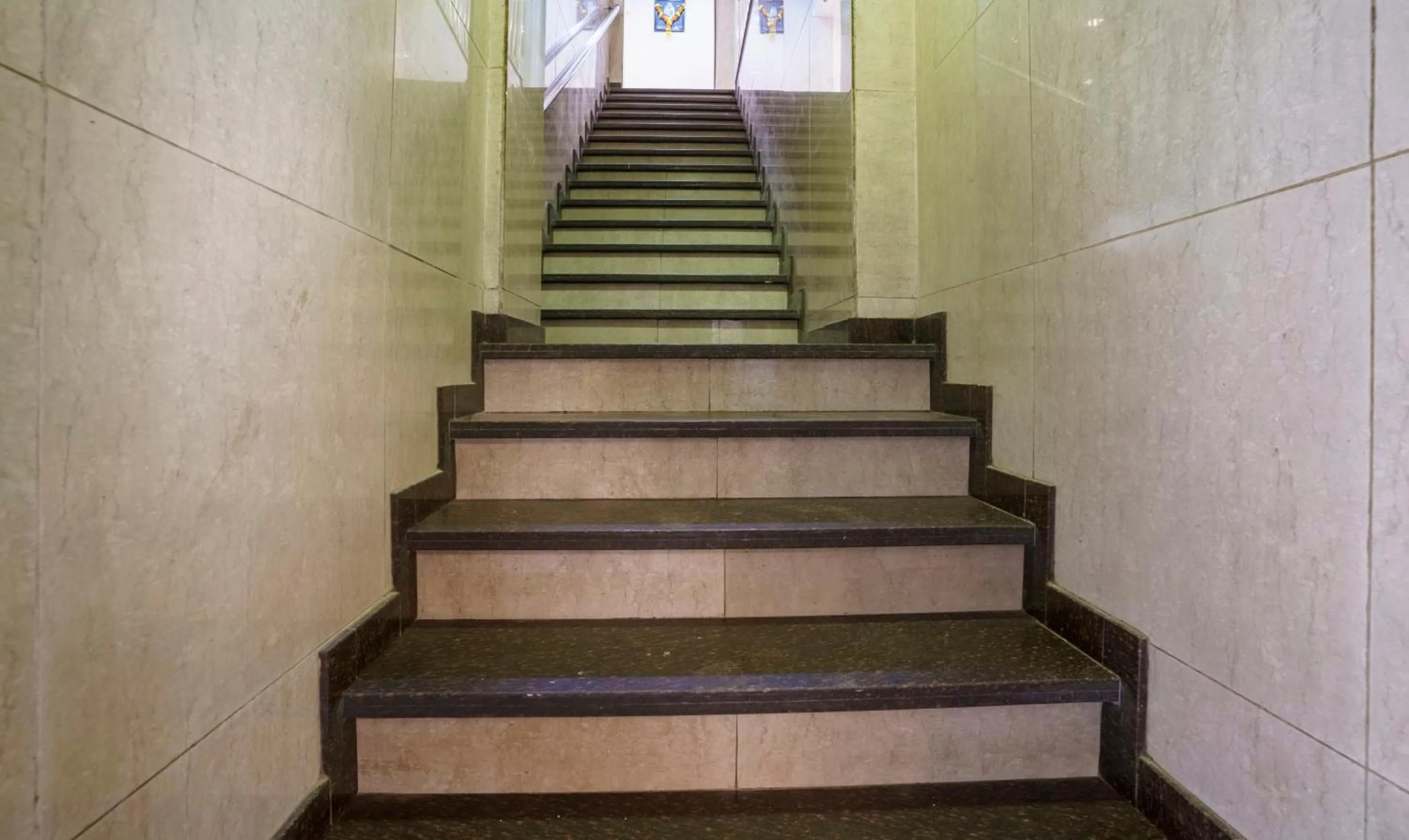 Lobby or reception in Treebo Atithi Inn Malad