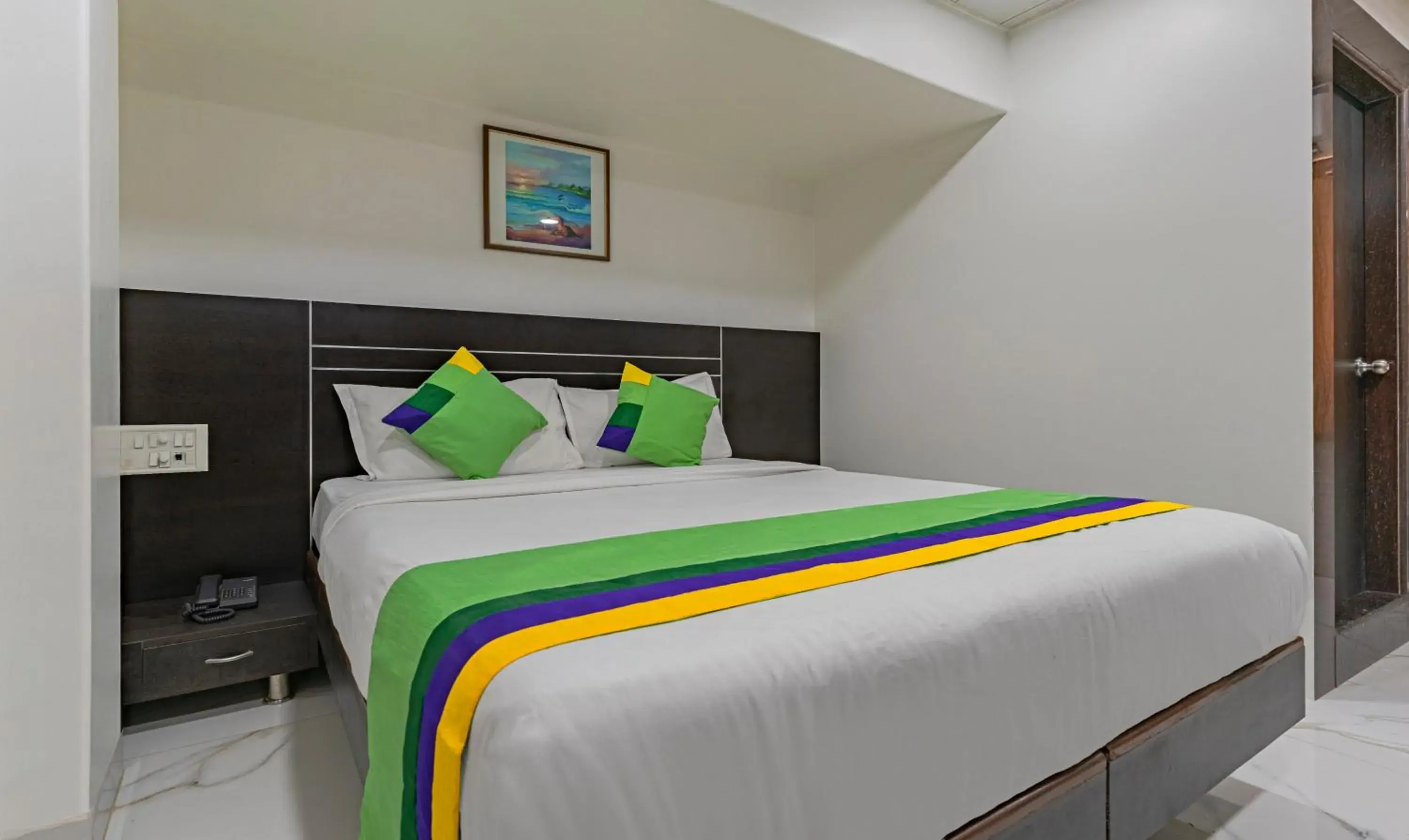 Bedroom, Bed in Treebo Atithi Inn Malad Bedroom, Bed in Treebo Atithi Inn Malad