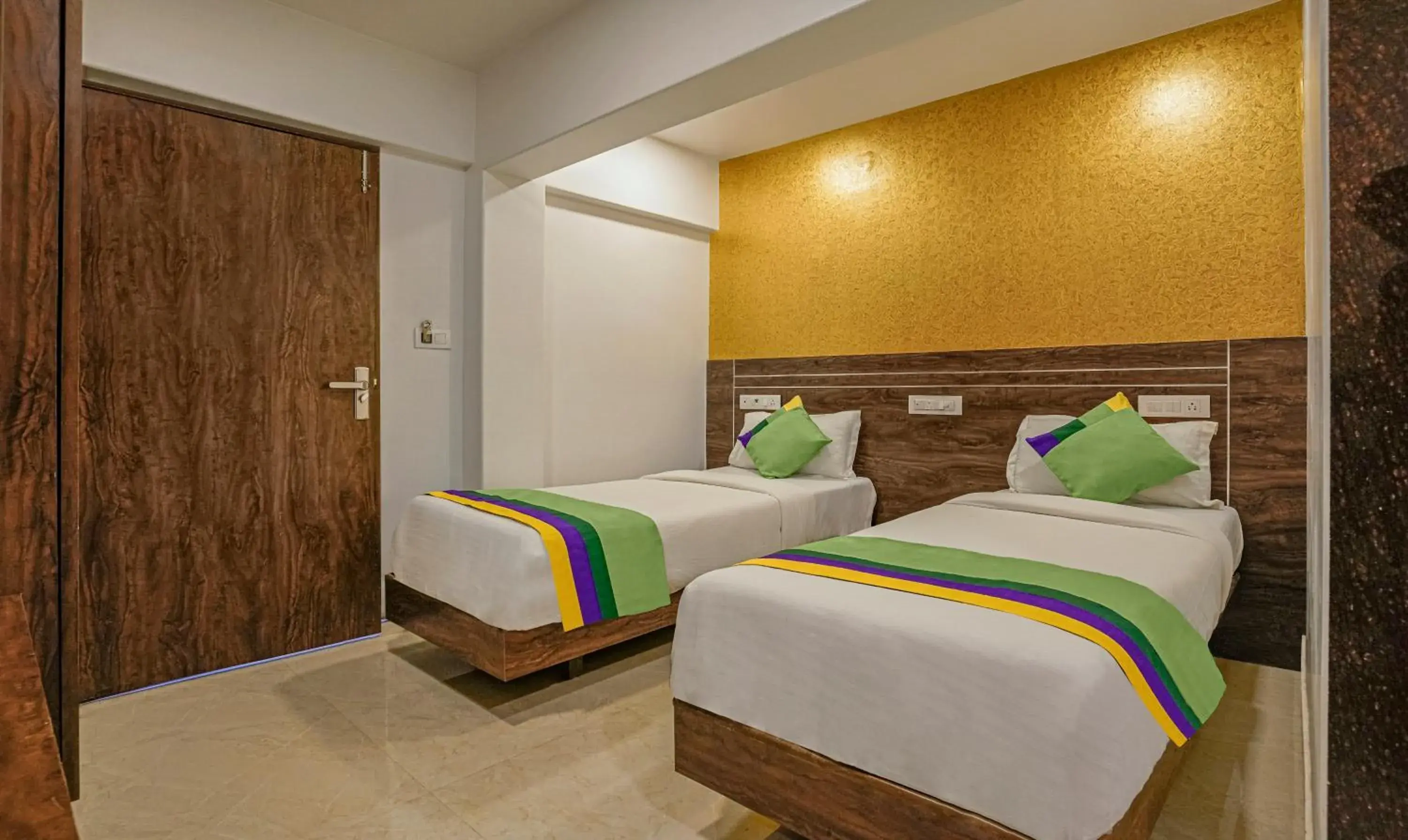 Bedroom, Bed in Treebo Atithi Inn Malad Bedroom, Bed in Treebo Atithi Inn Malad