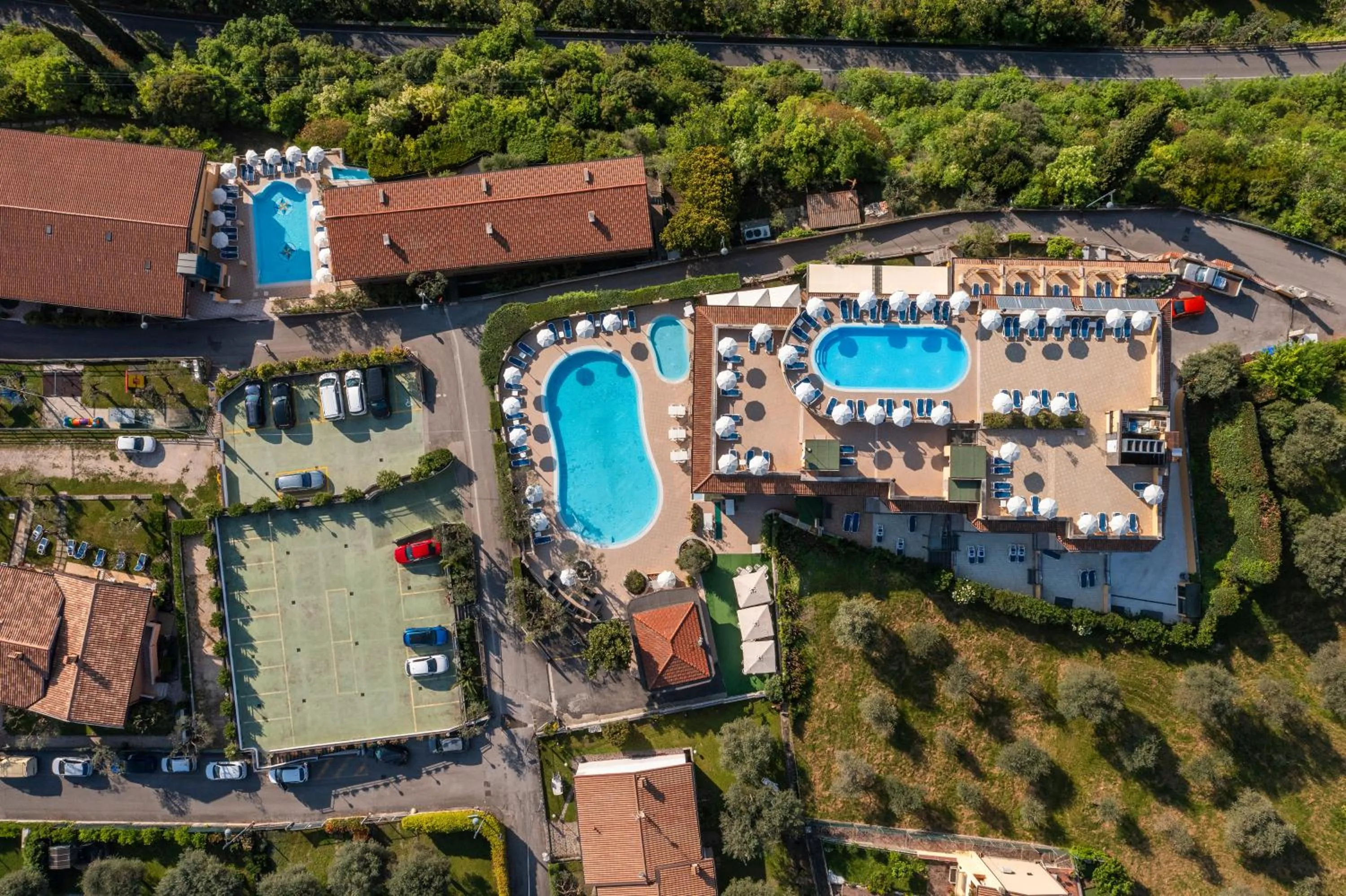 Parking in All Inclusive Hotel Piccolo Paradiso