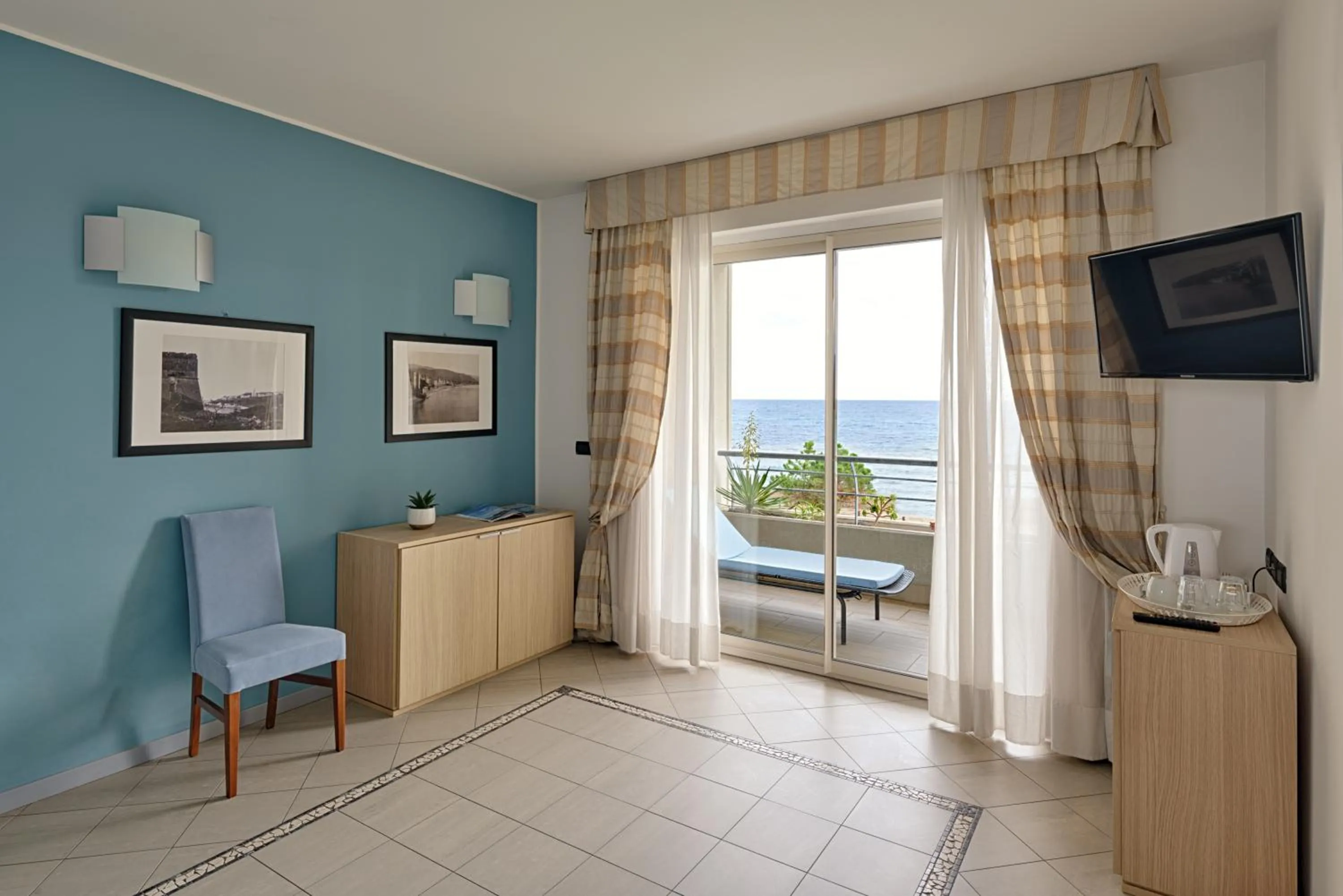 Living room in Aregai Marina Hotel & Residence