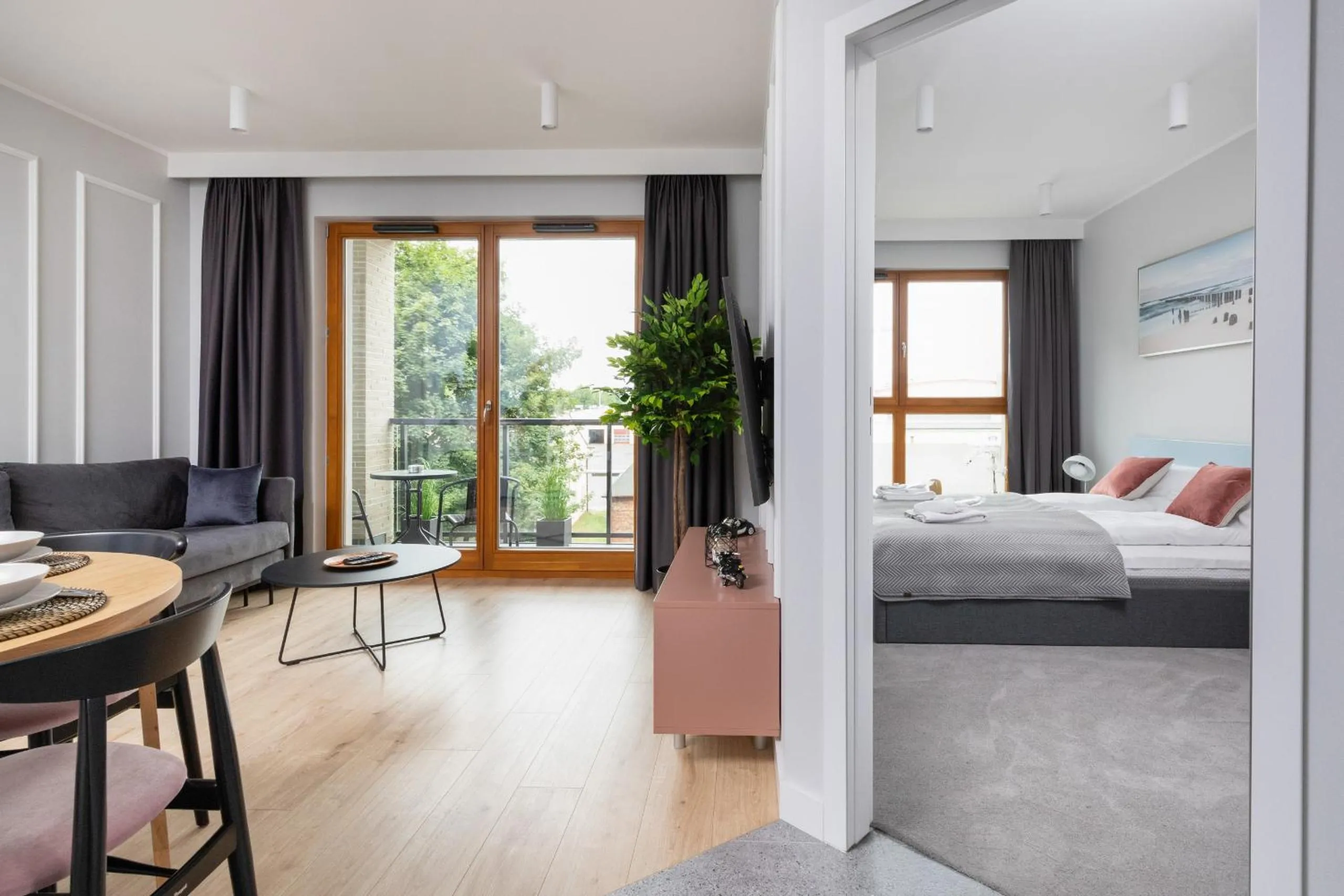 Communal lounge/ TV room, Bed in Zajezdnia Wrzeszcz Gdańsk by Renters Prestige