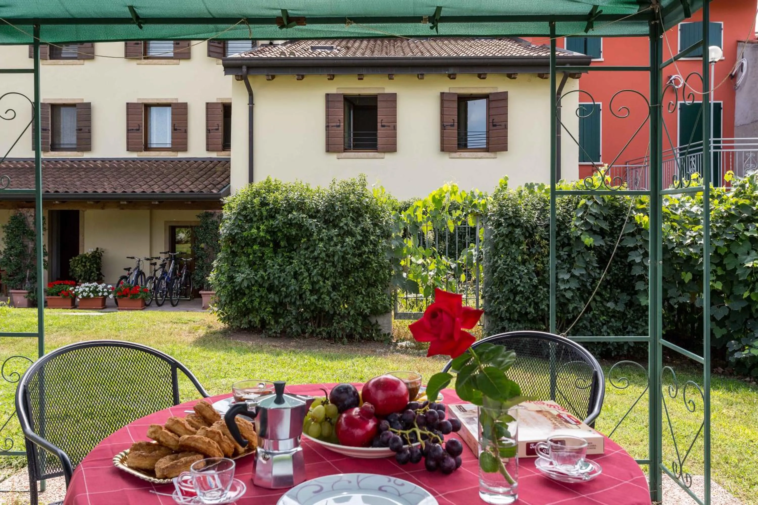 Garden in Agriturismo Al Tralcio