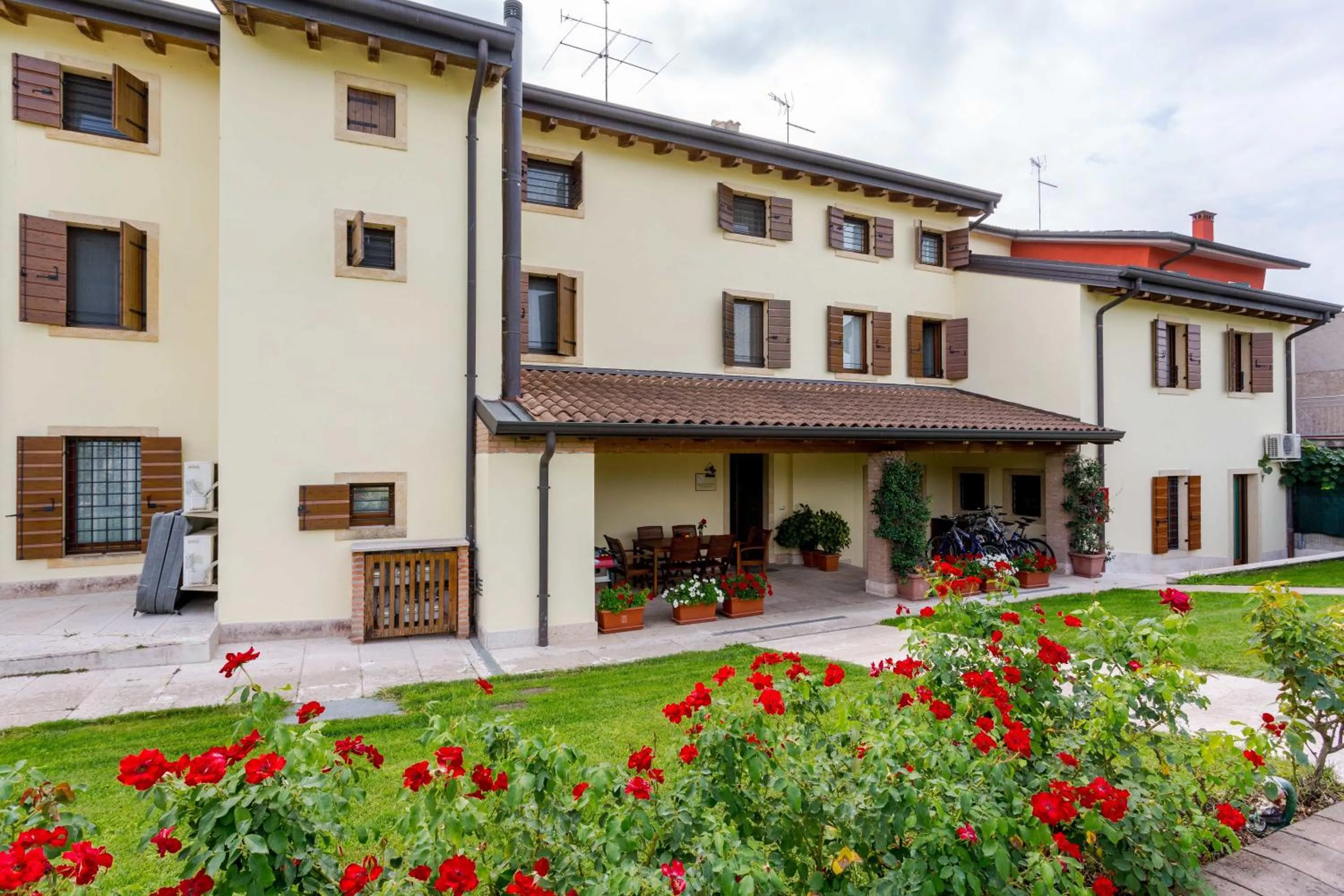 Facade/entrance in Agriturismo Al Tralcio