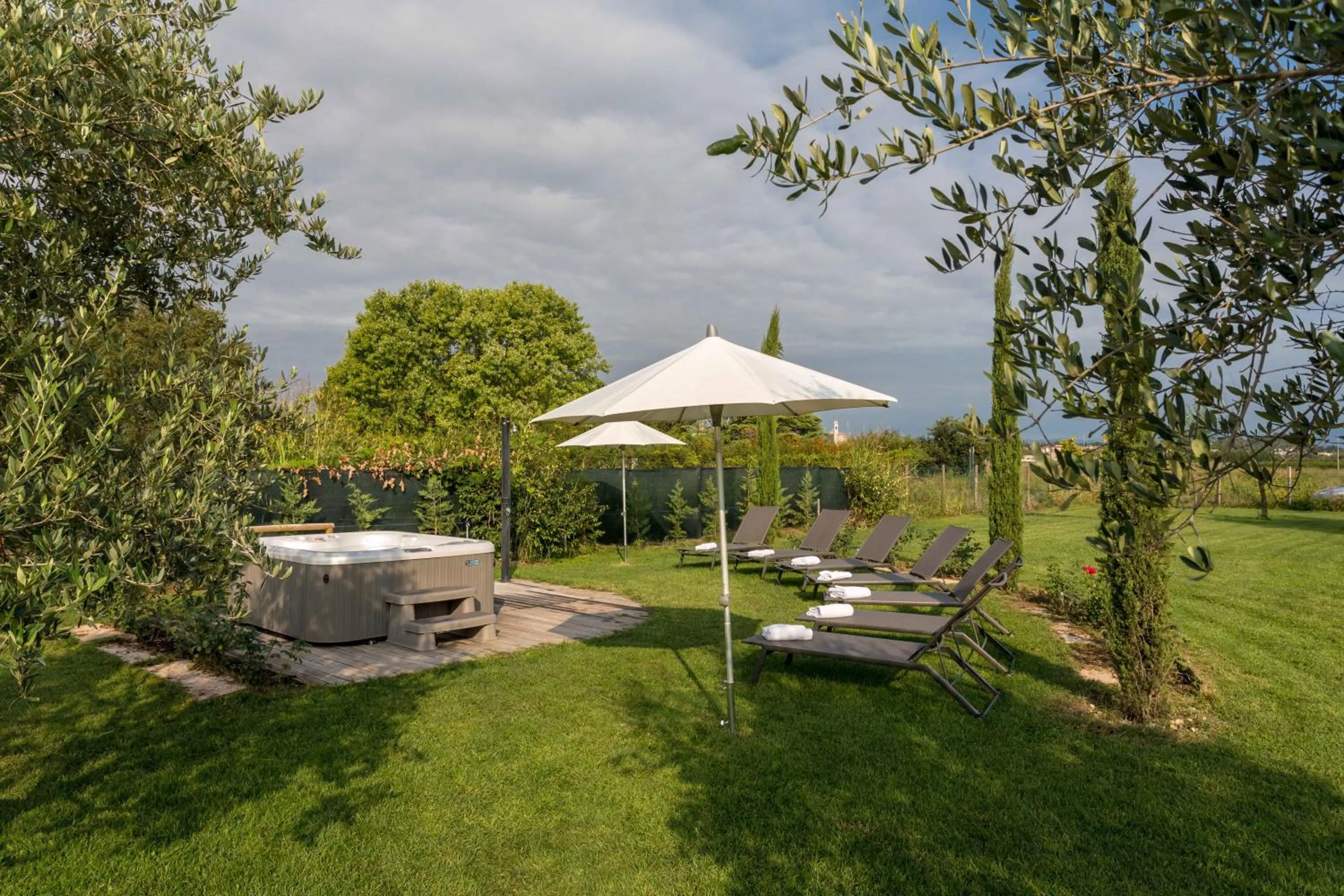Hot Tub in Agriturismo Al Tralcio