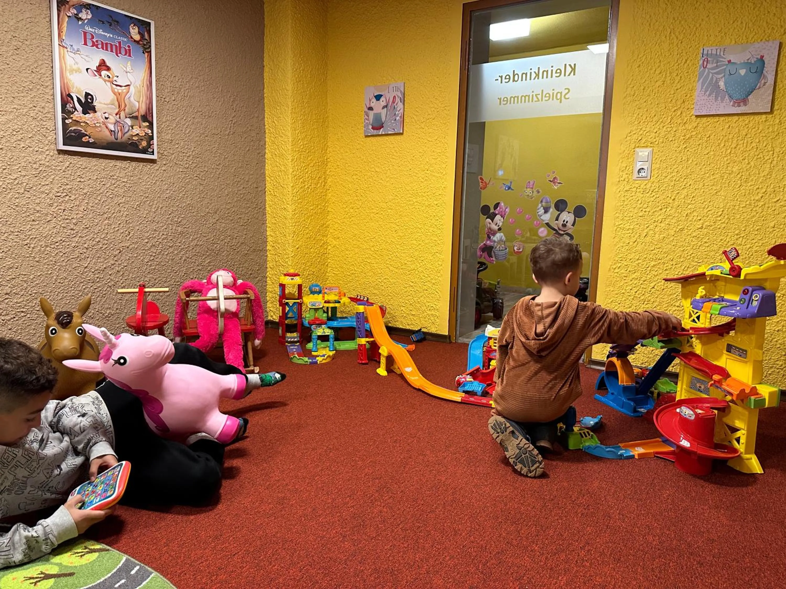 Children play ground in Maiers Hotel