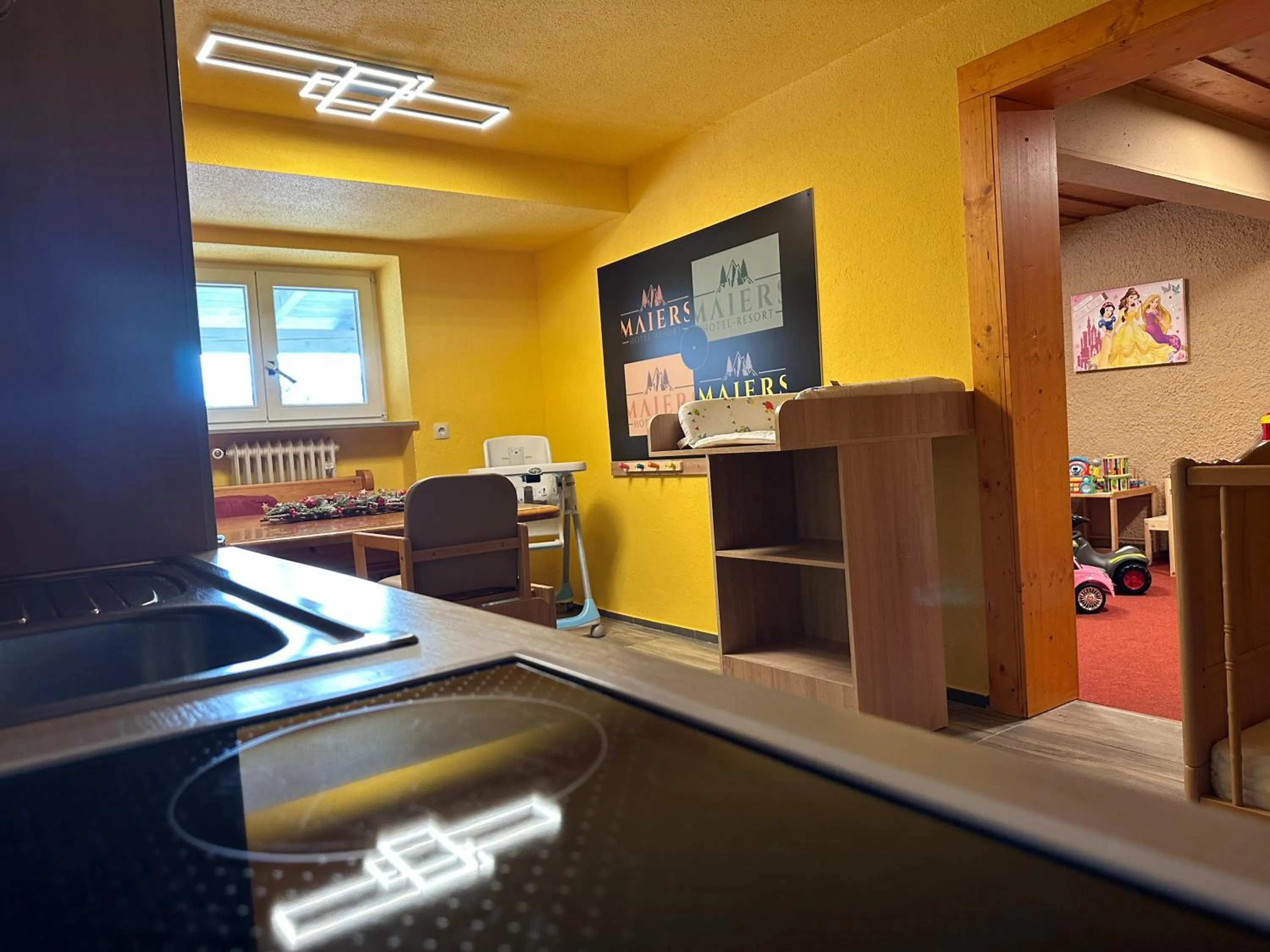 Children play ground in Maiers Hotel