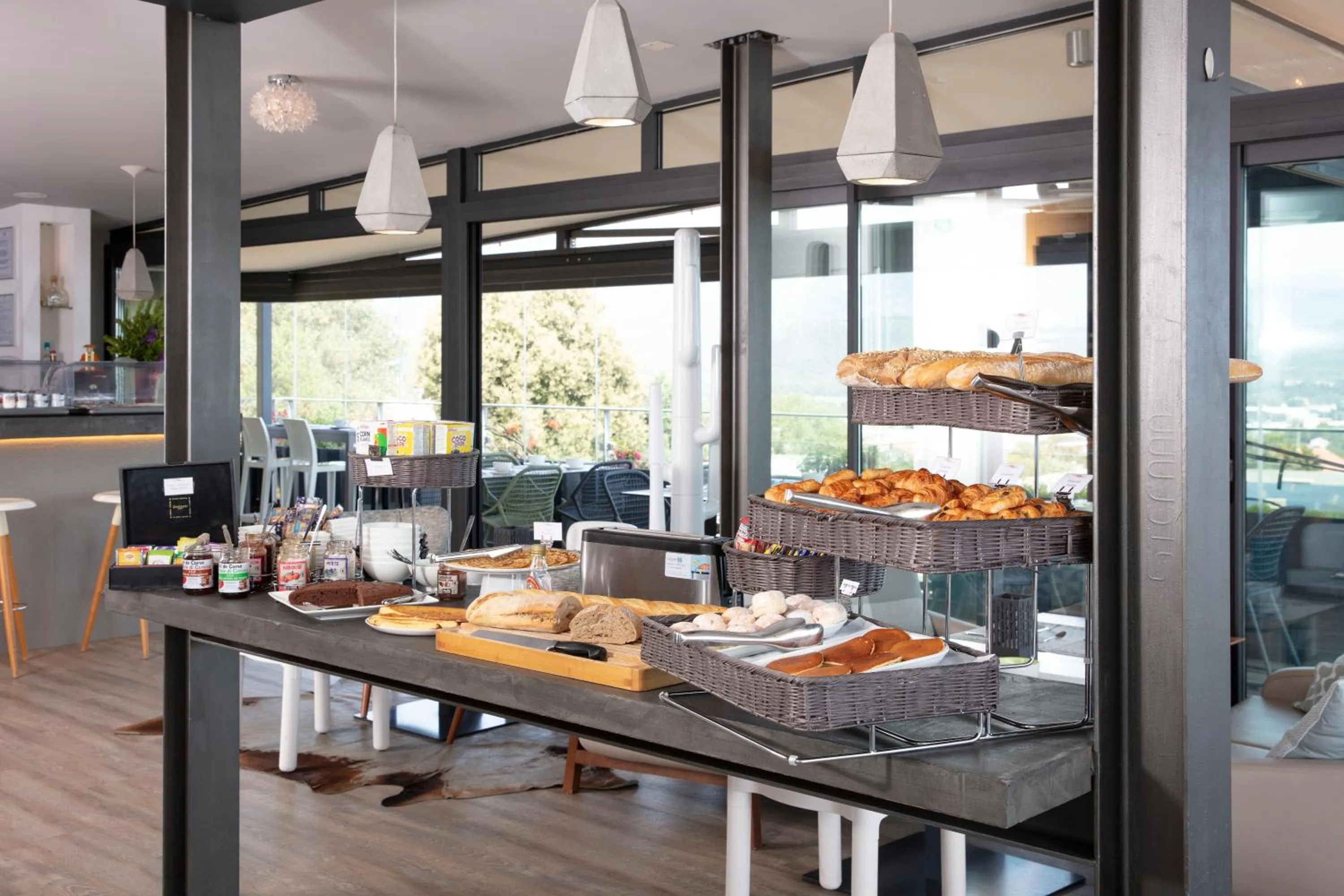 Breakfast in Hotel Alcyon