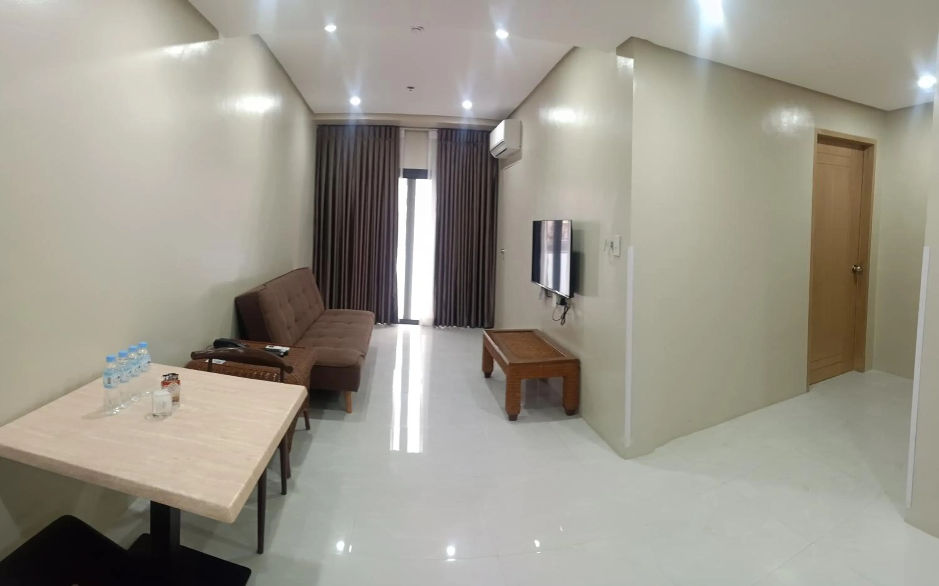 Seating area in Cebu Family Suites powered by Cocotel