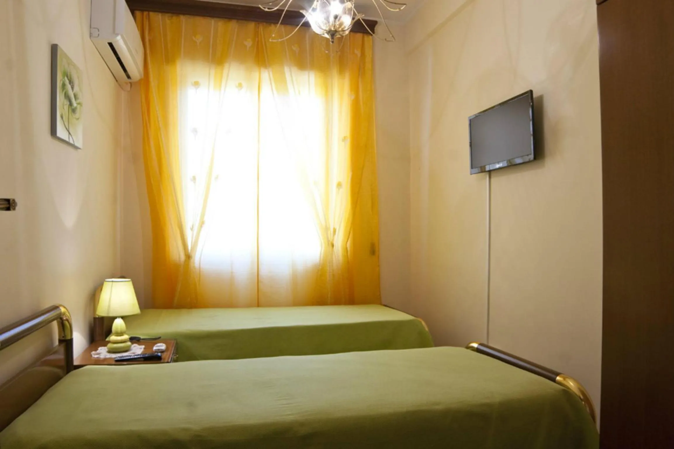 Bedroom, Bed in Armonia