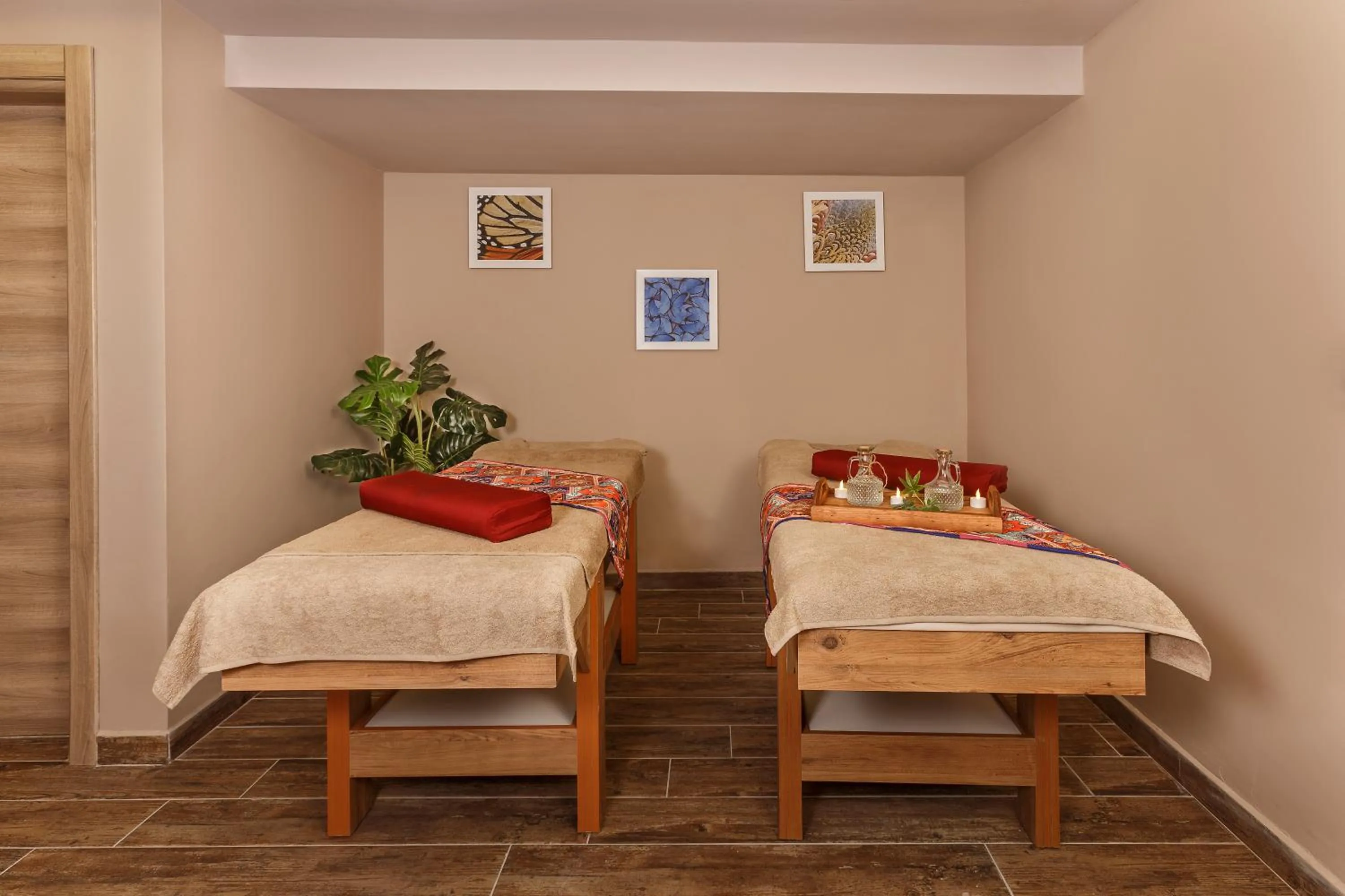 Sauna, Bed in Optimum Luxury Hotel&Spa