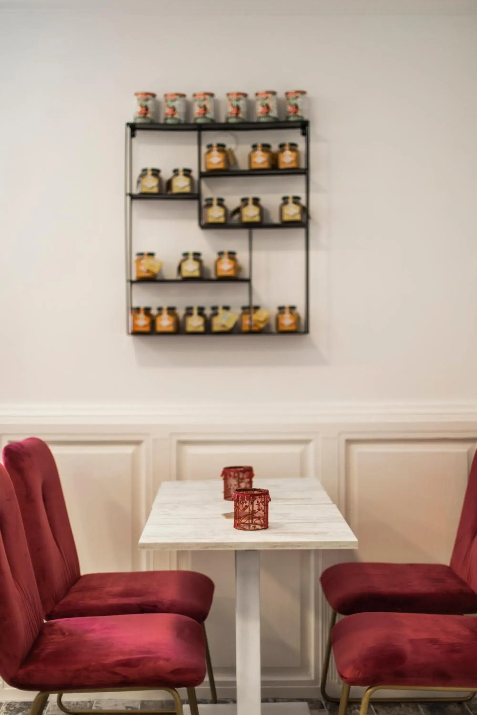 Lounge or bar in Hotel Cinquantatre Lounge or bar in Hotel Cinquantatre