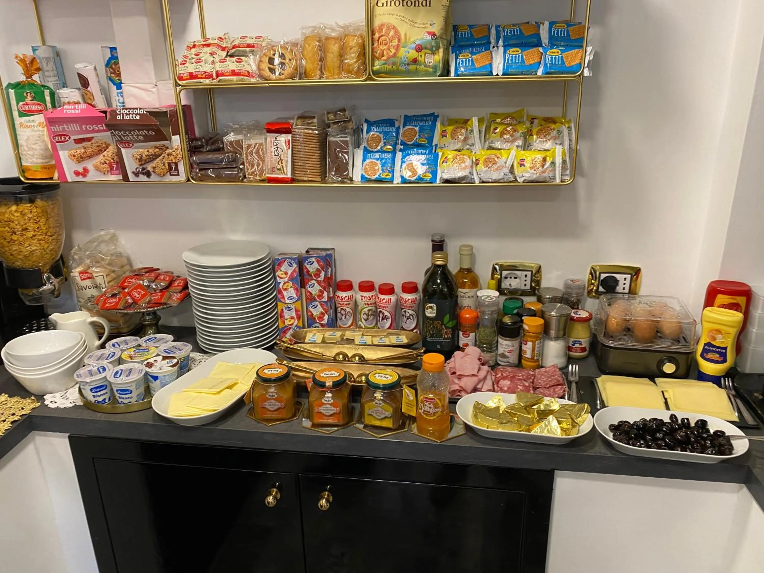 Breakfast in Hotel Cinquantatre