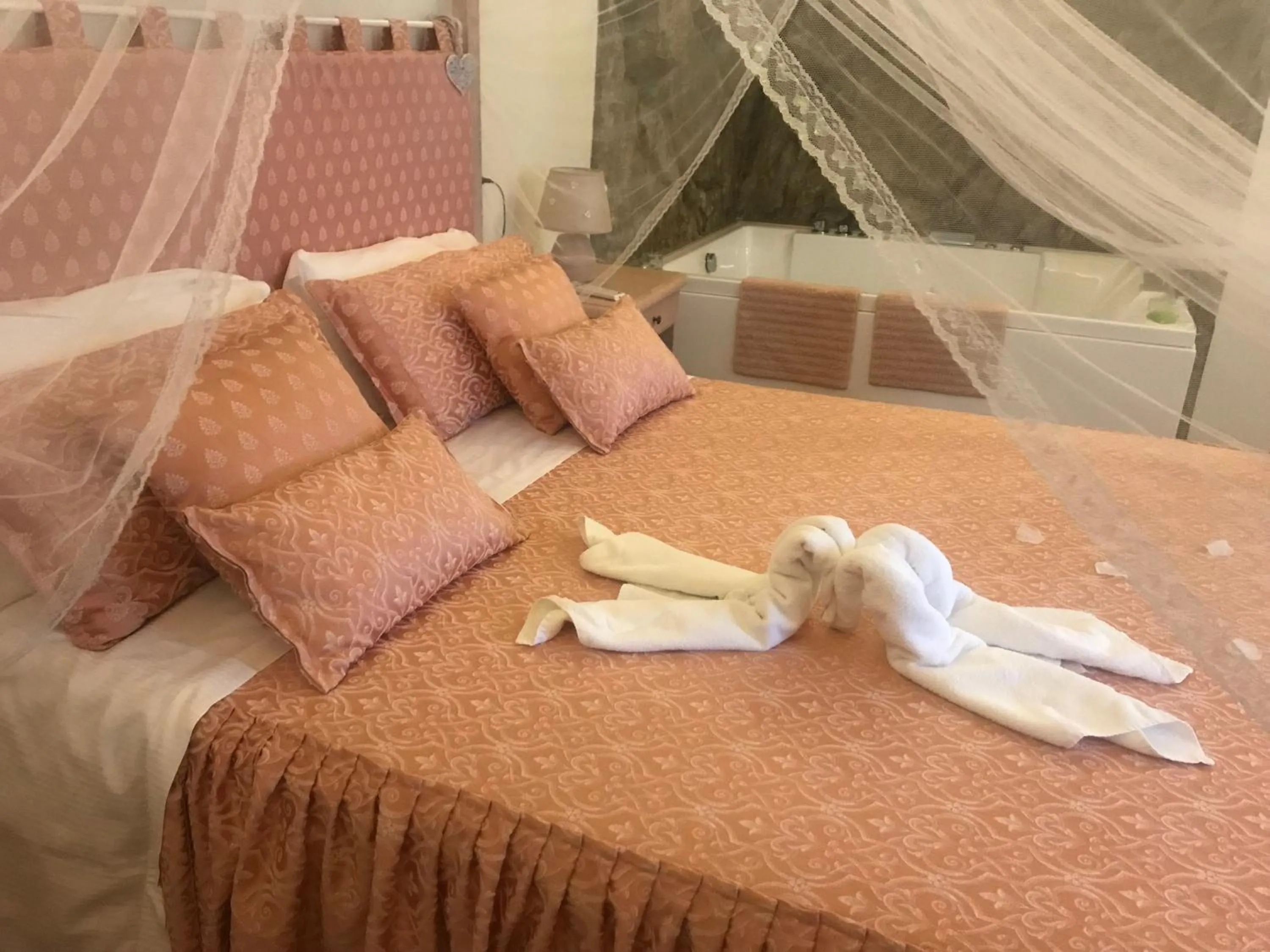 Photo of the whole room, Bed in Casale Certosa