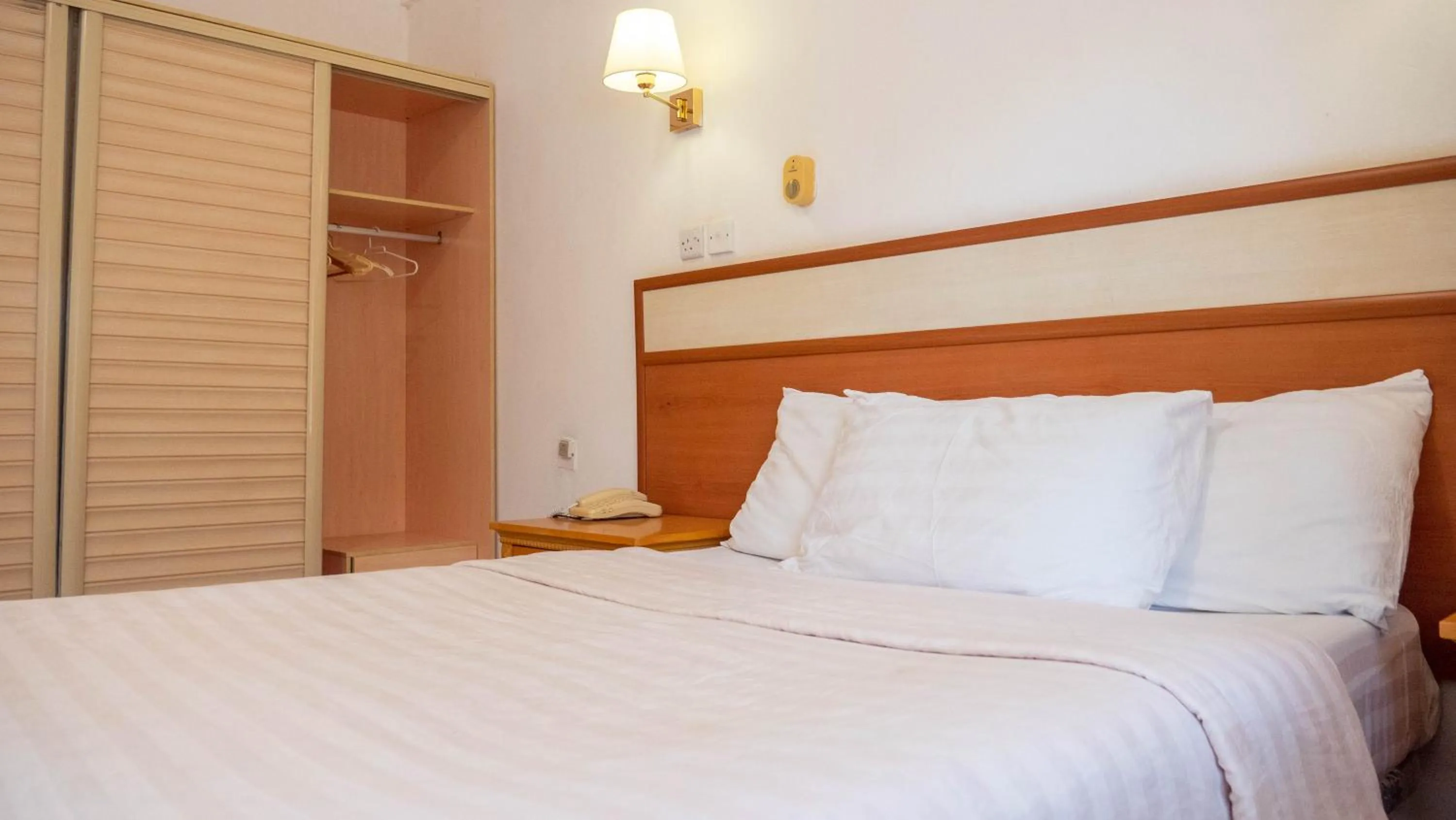 Bed in Cape Point Hotel