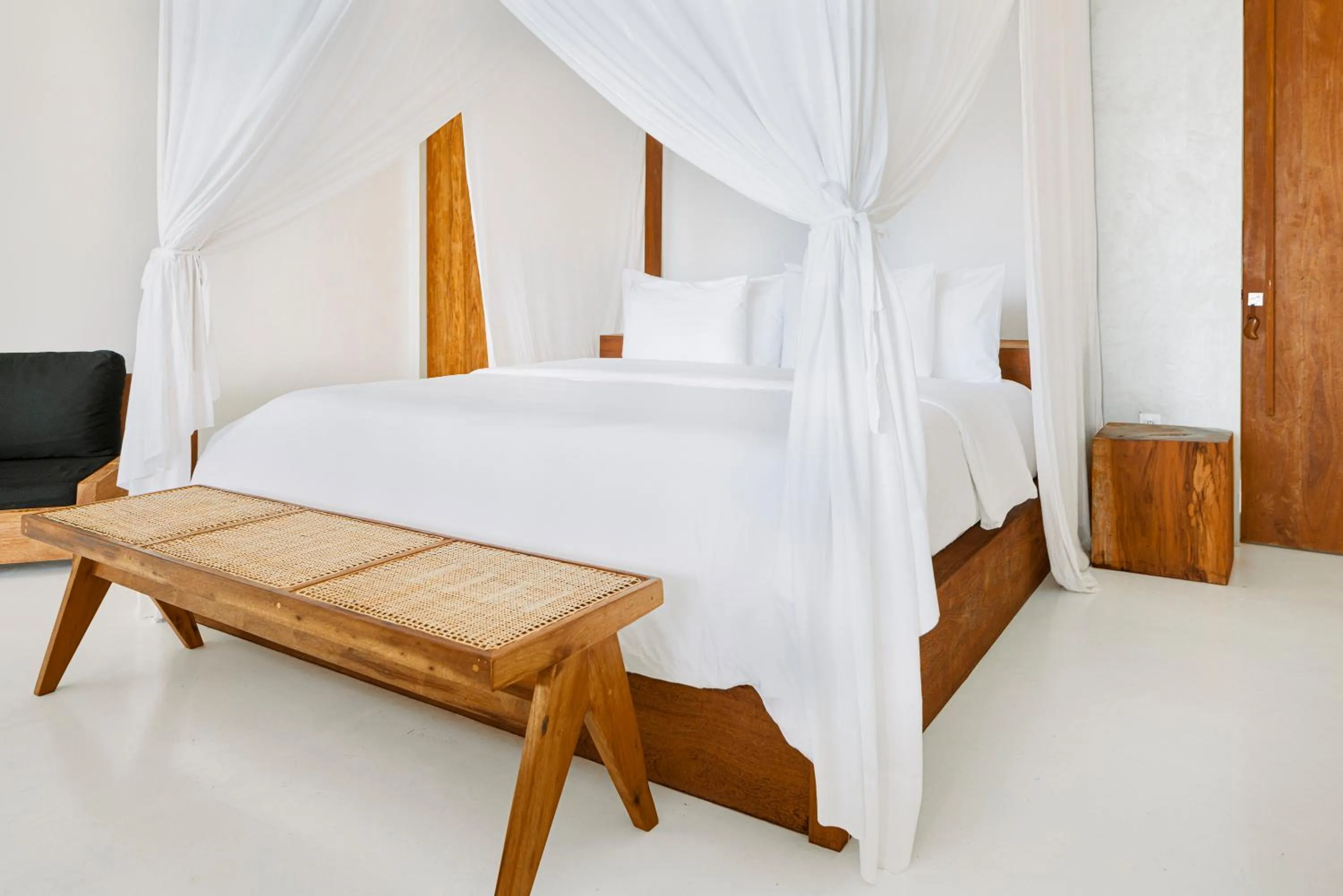 Restaurant/places to eat, Bed in KA BRU 1100 Boutique Hotel