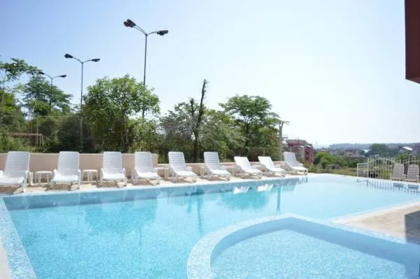 Swimming pool in Hotel Ray