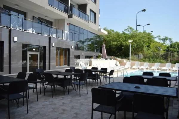 Patio in Hotel Ray