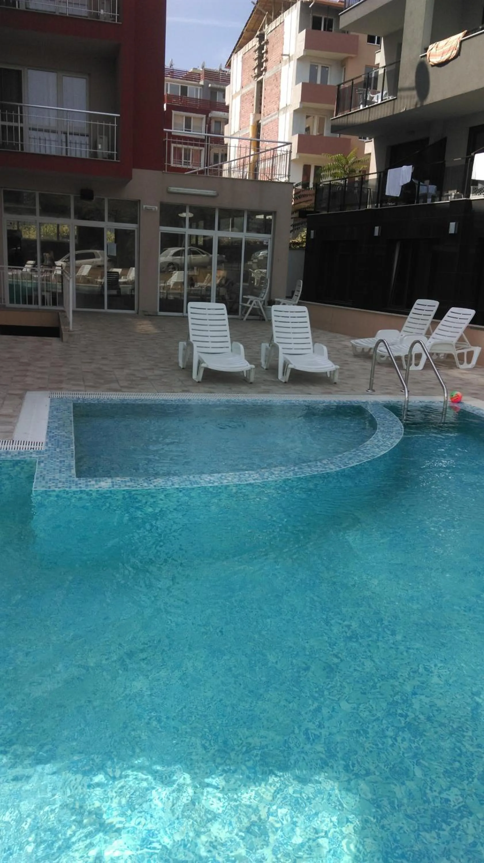 Swimming pool in Hotel Ray