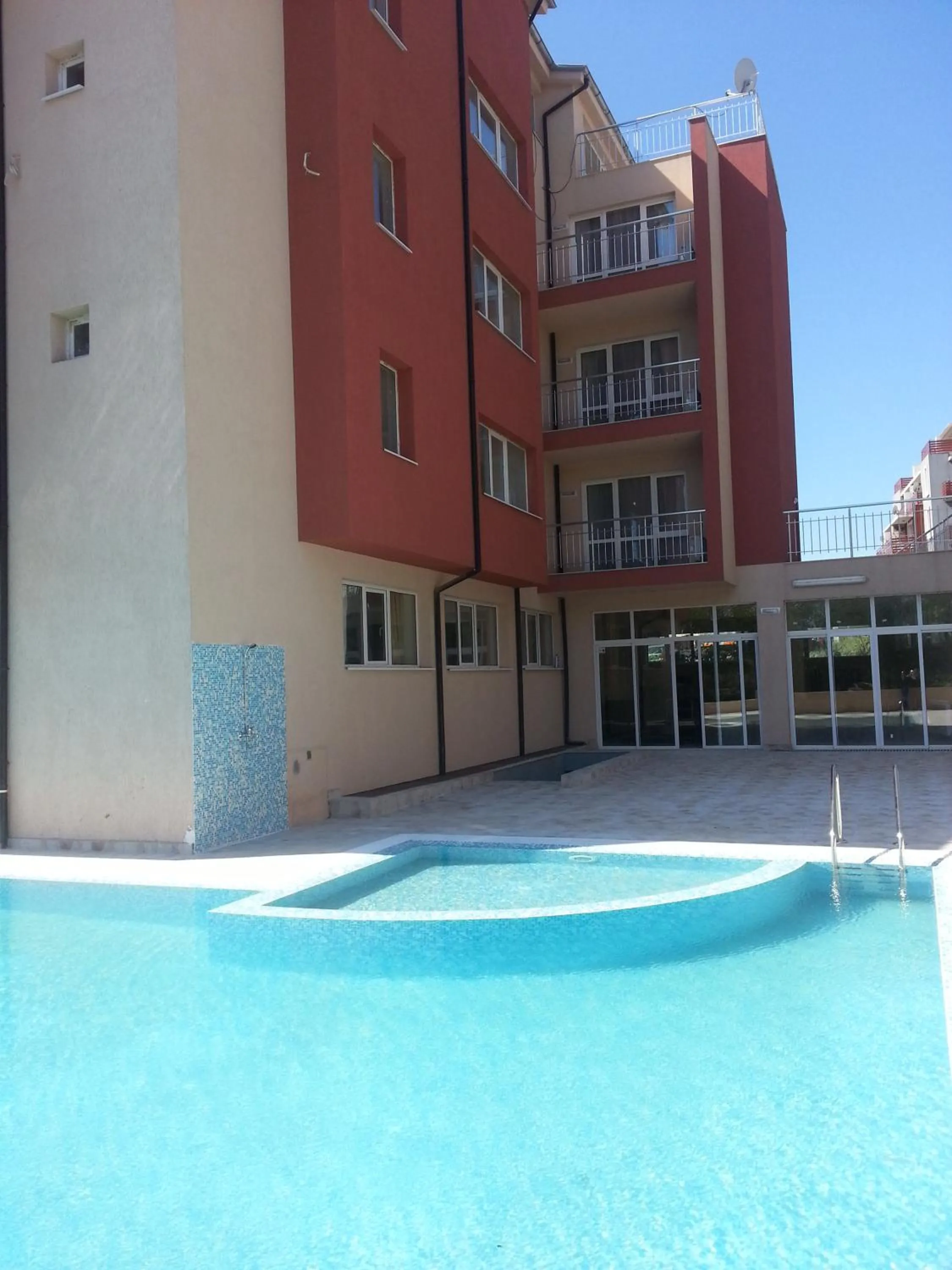 Swimming pool in Hotel Ray